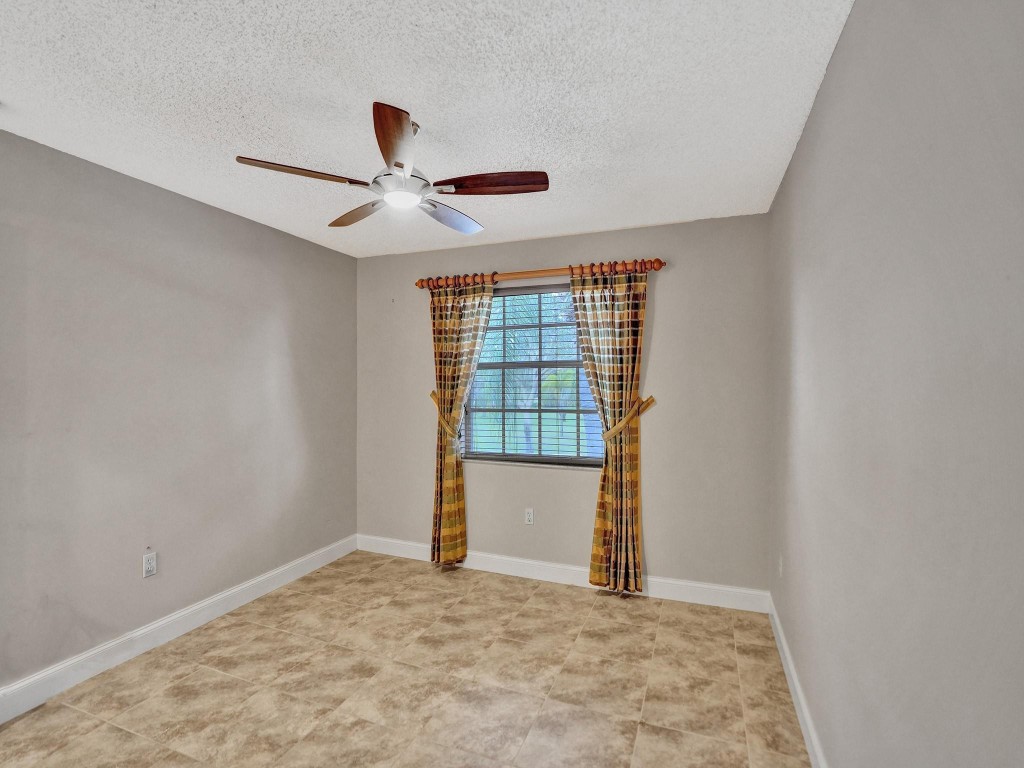 7031 Summer Tree Drive 202