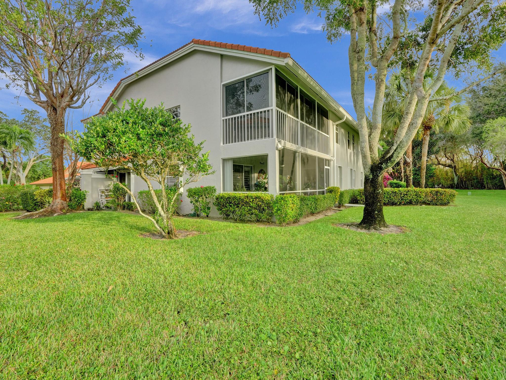 7031 Summer Tree Drive 202