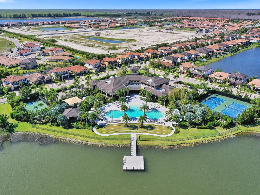 11490 Solstice Circle