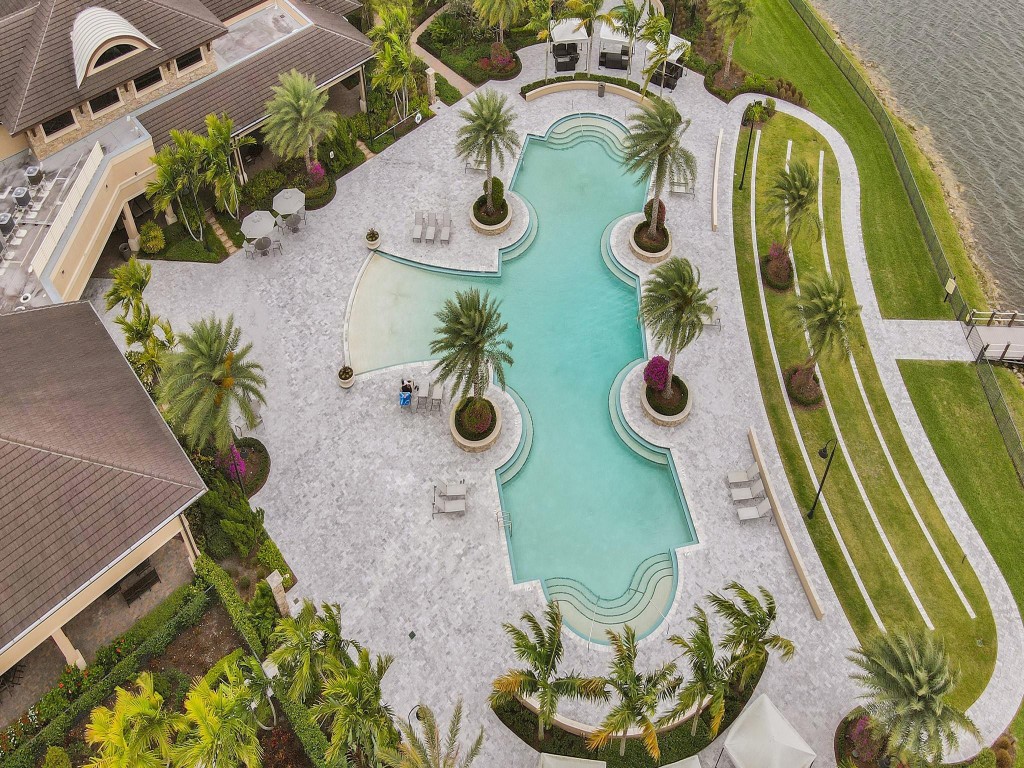 11490 Solstice Circle