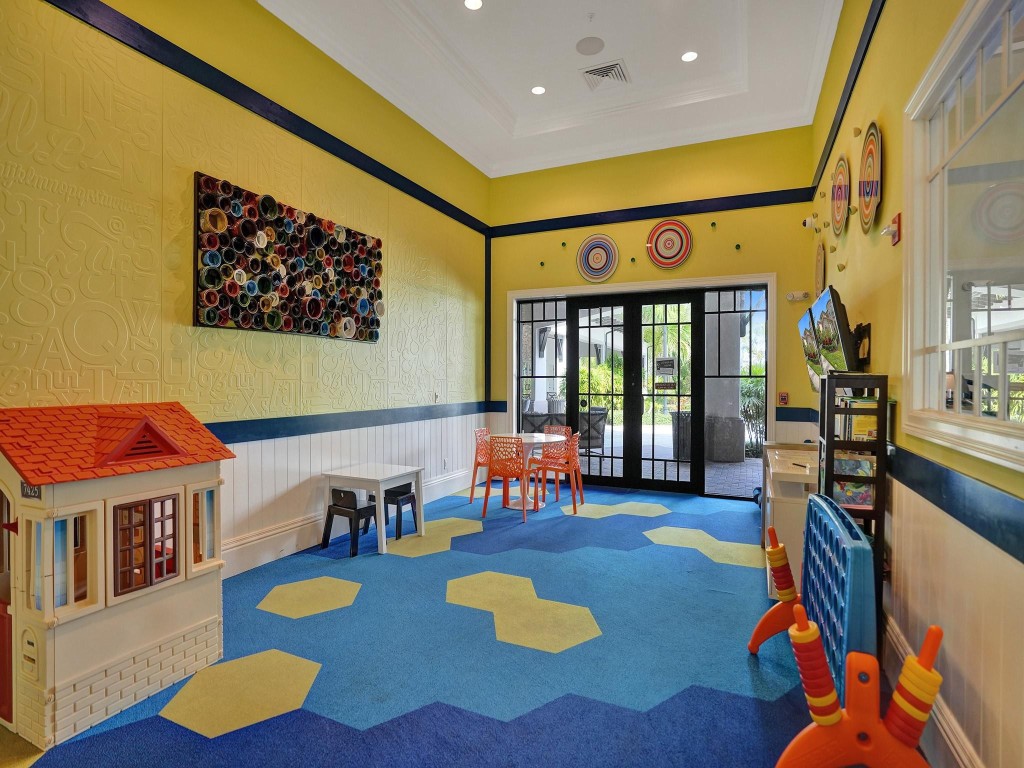 11490 Solstice Circle