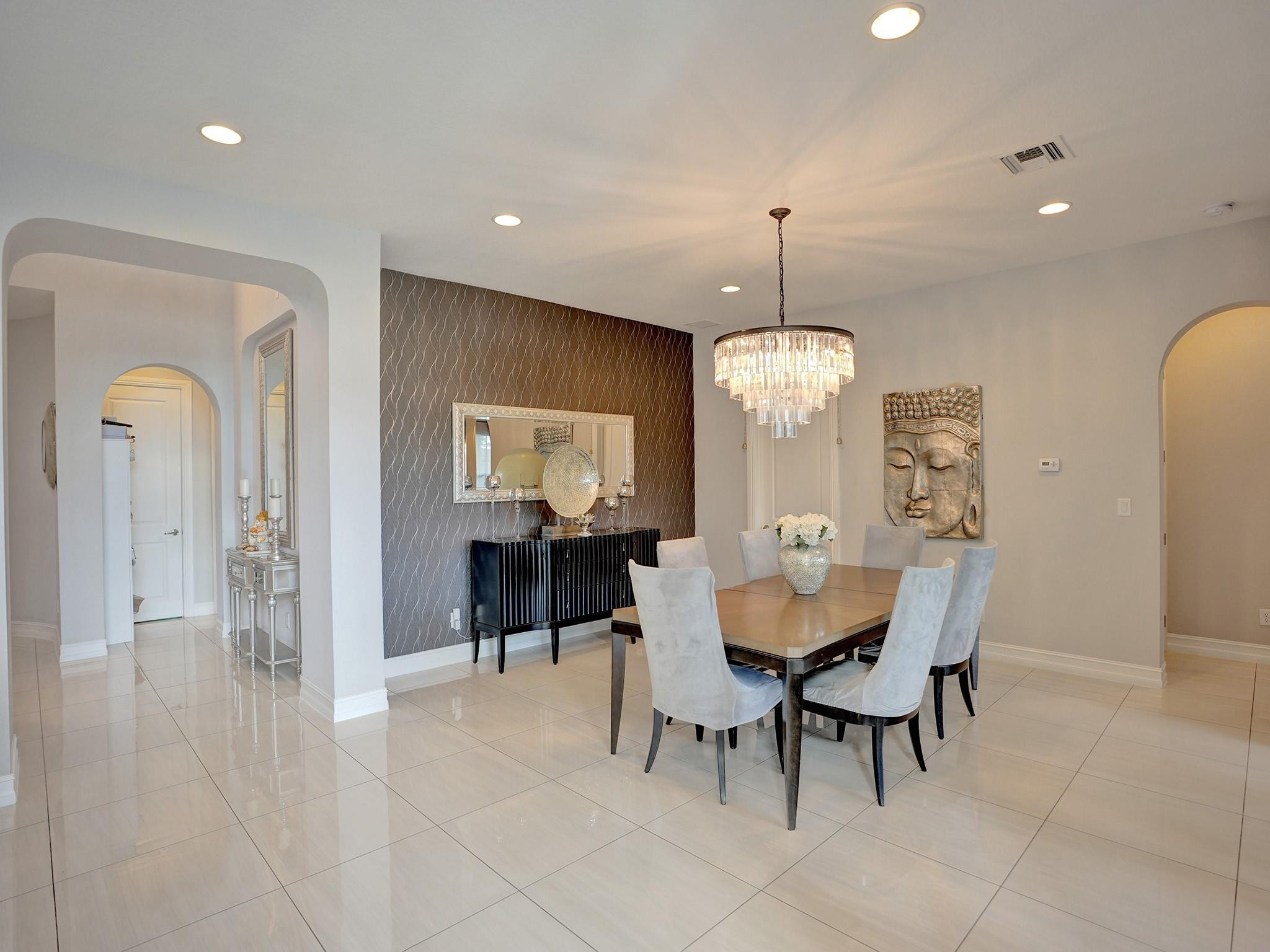 11490 Solstice Circle