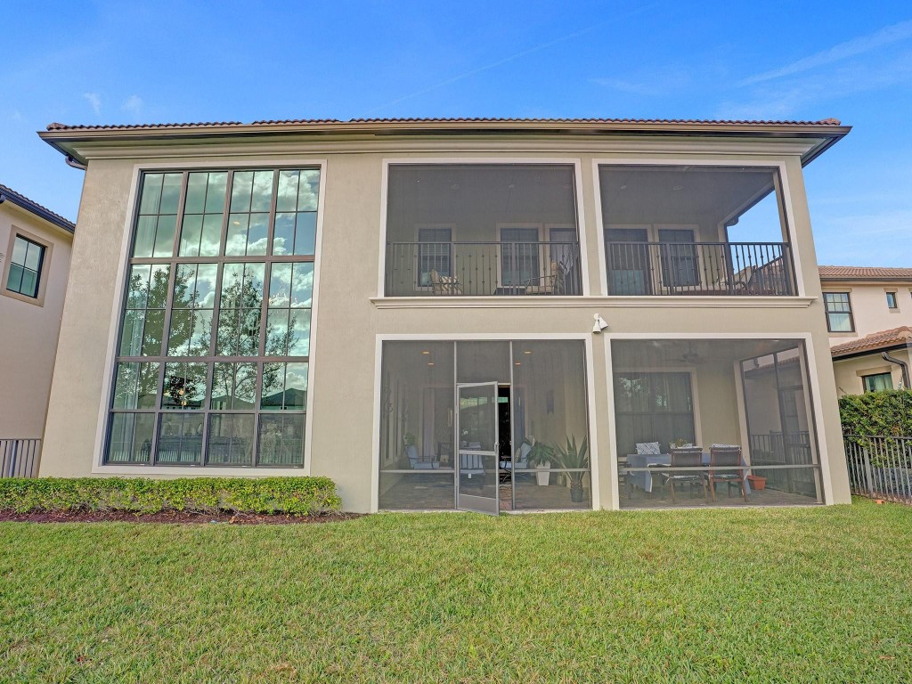 11490 Solstice Circle