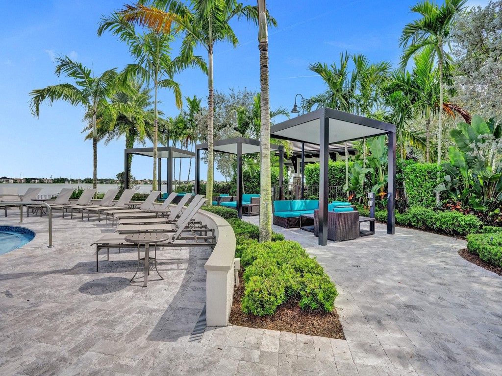 11490 Solstice Circle