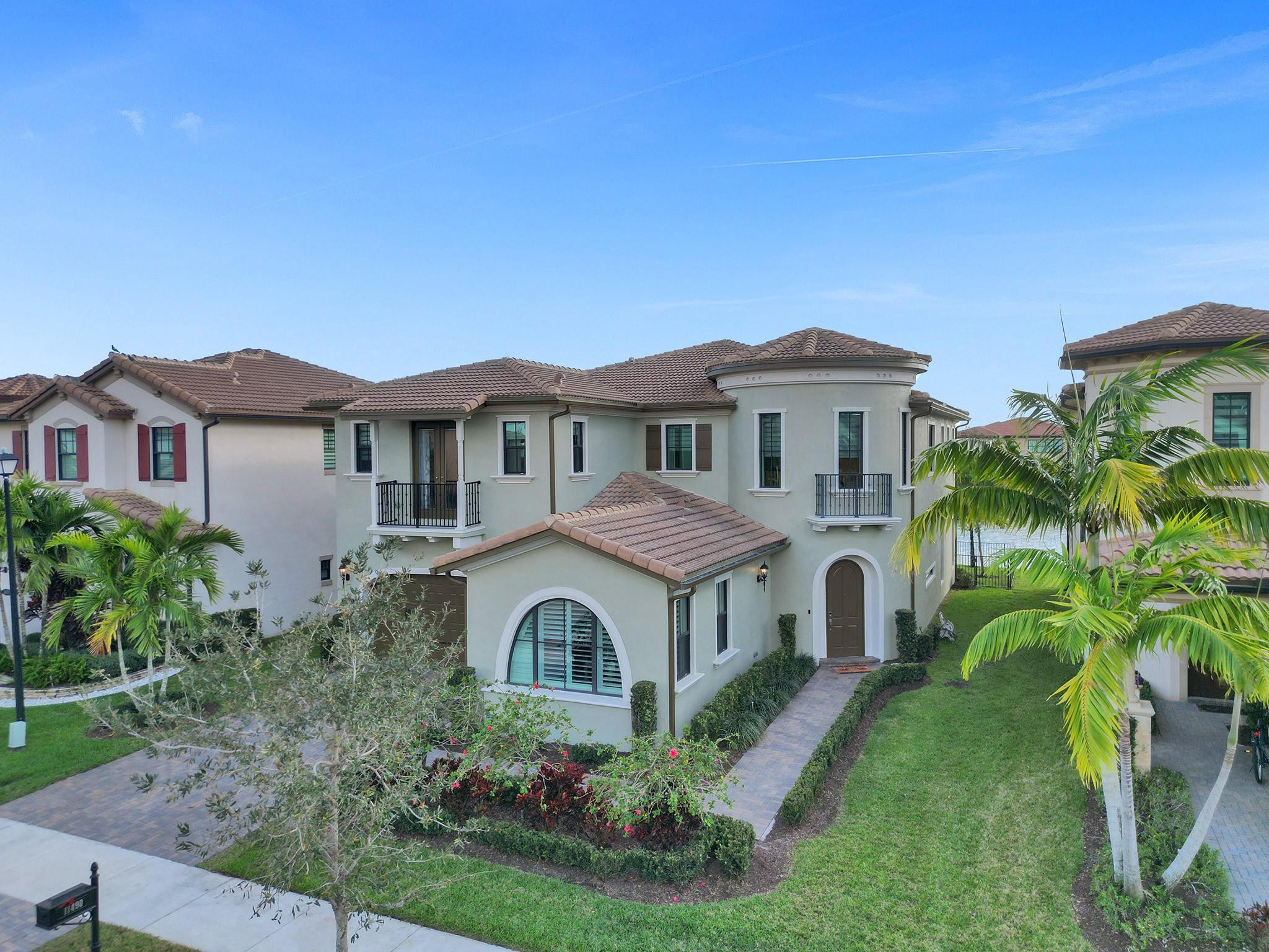 11490 Solstice Circle