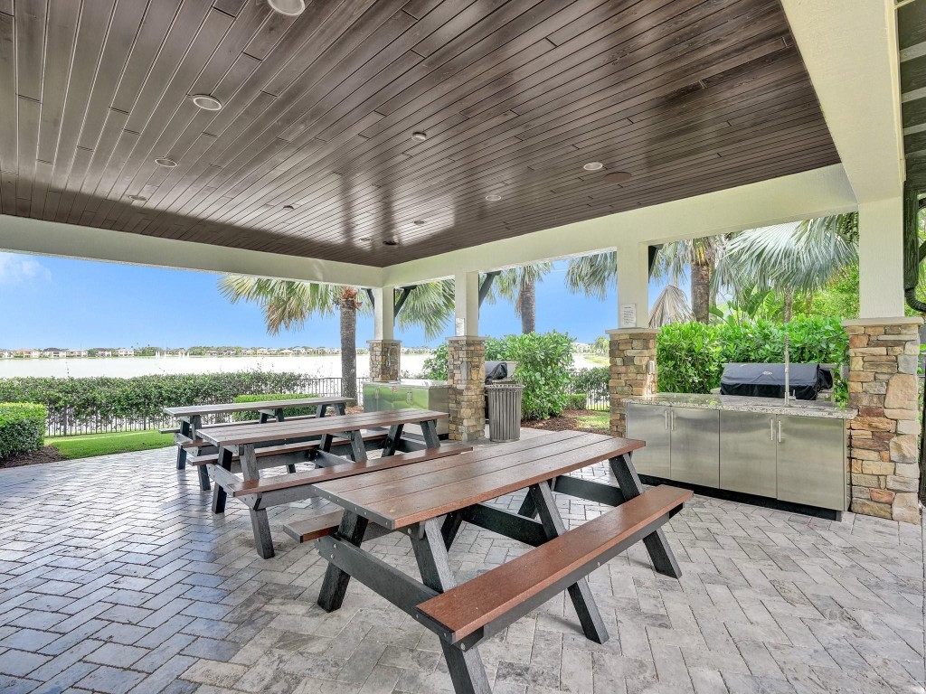 11490 Solstice Circle