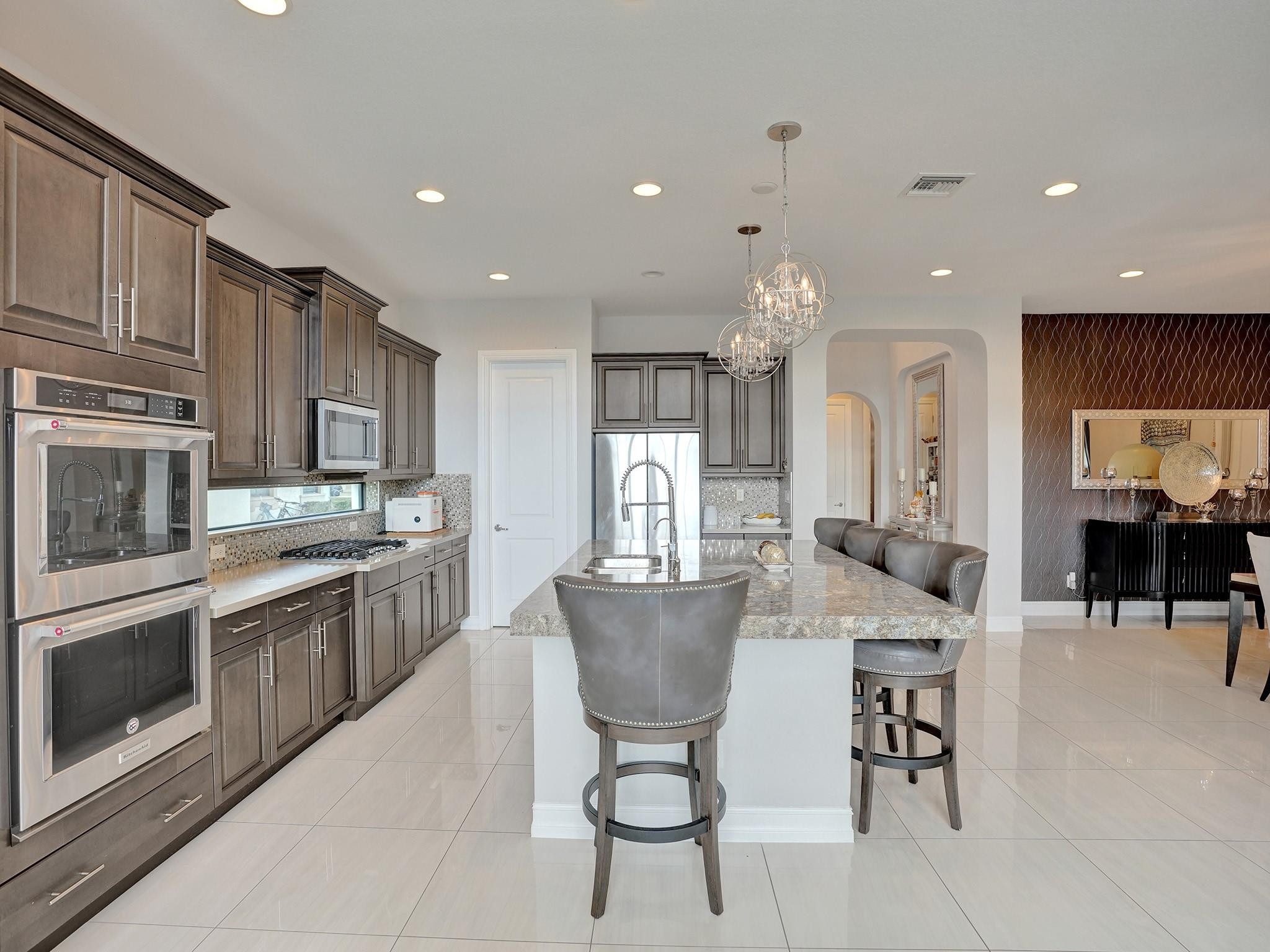 11490 Solstice Circle