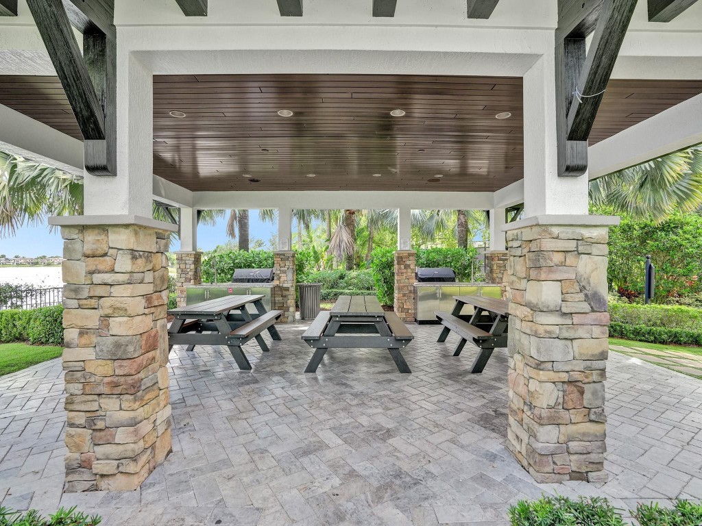 11490 Solstice Circle