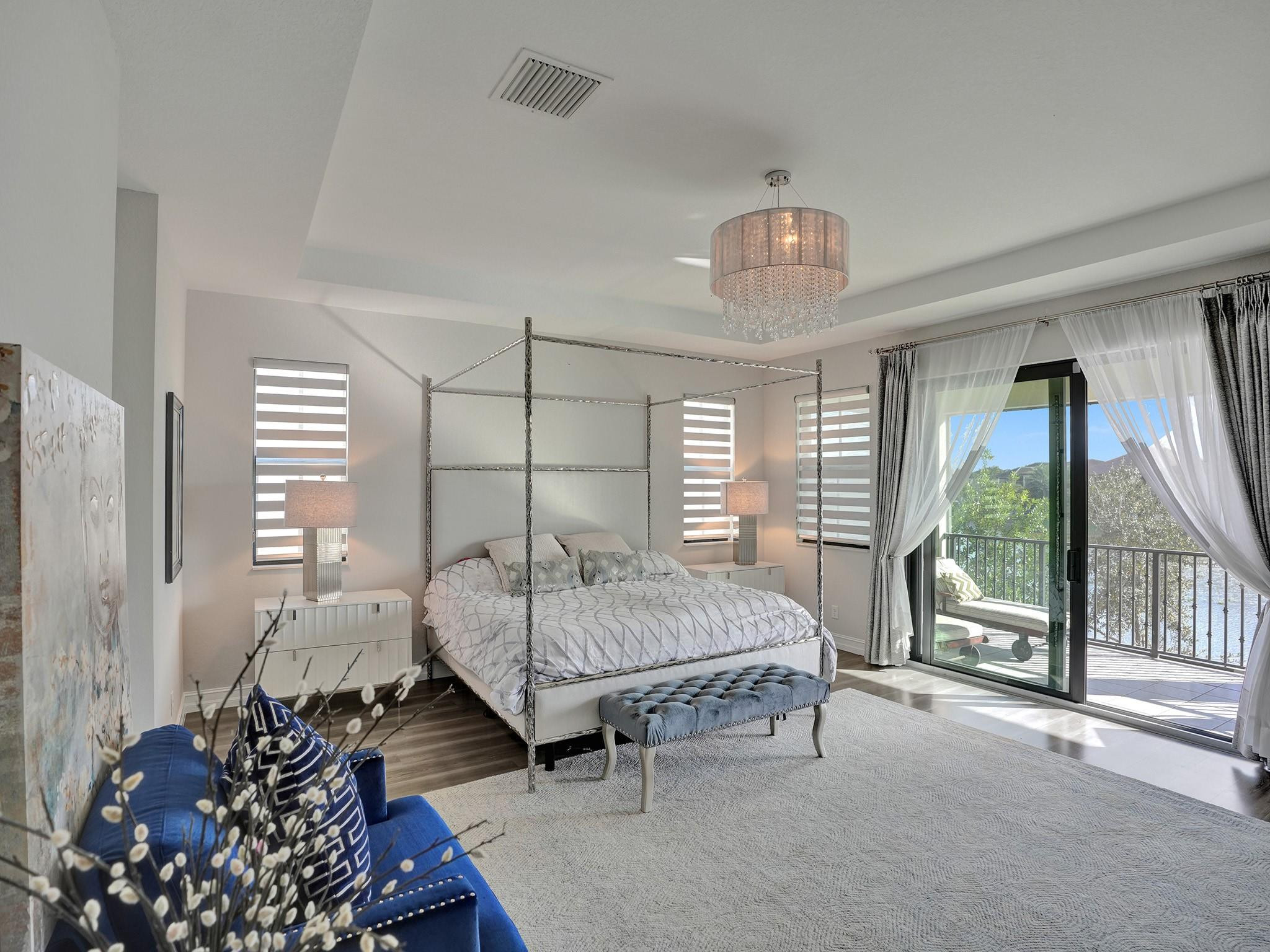 11490 Solstice Circle