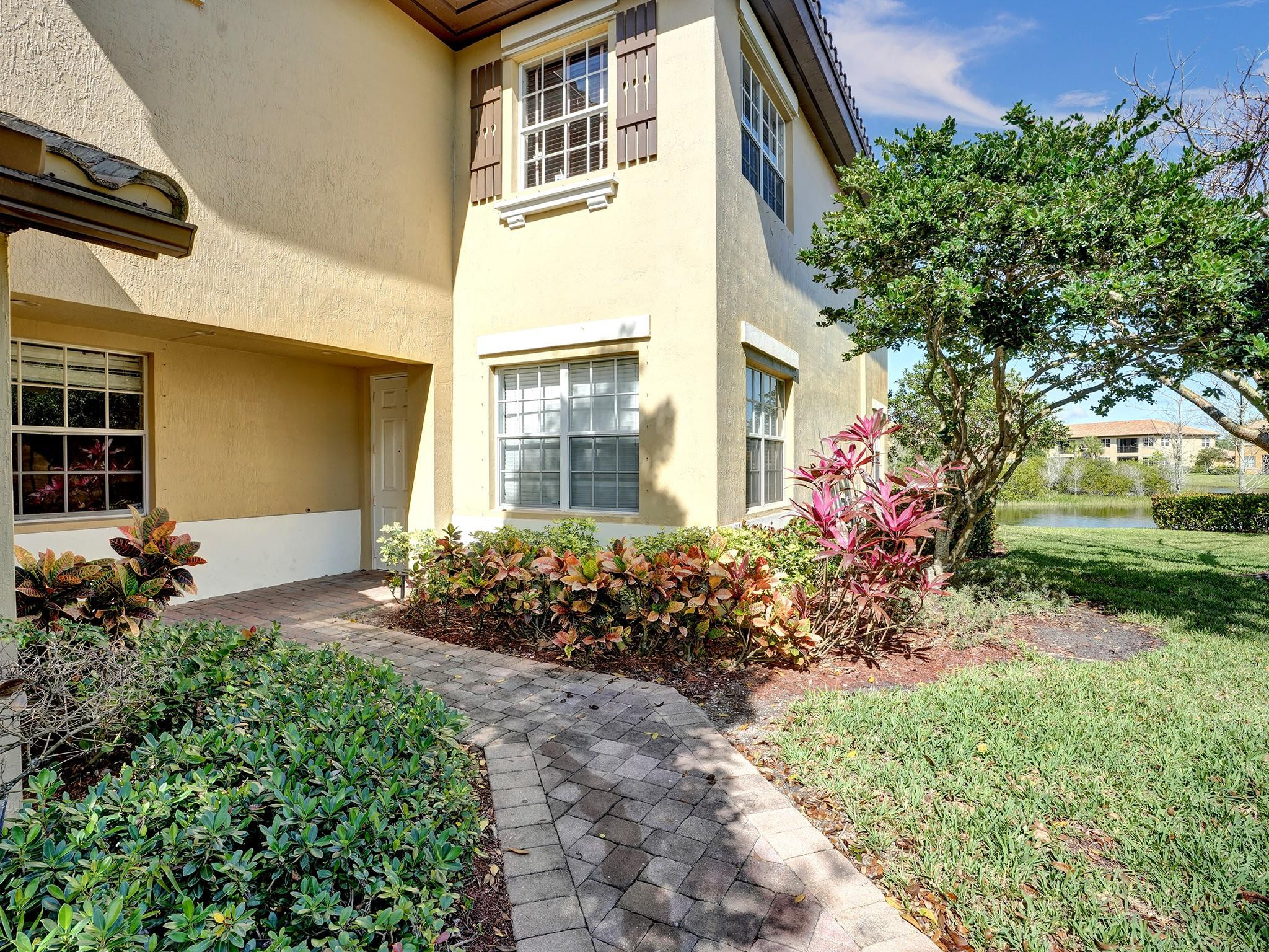 8225 NW 127th Lane 32C