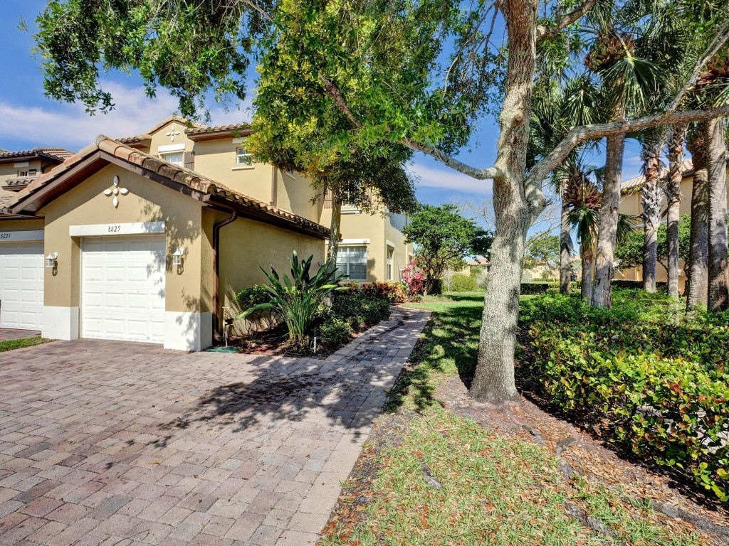 8225 NW 127th Lane 32C