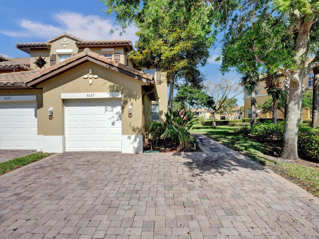 8225 NW 127th Lane 32C