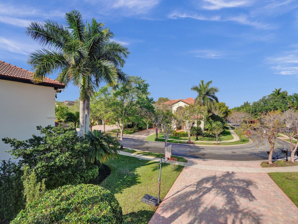 10231 Majestic Trail