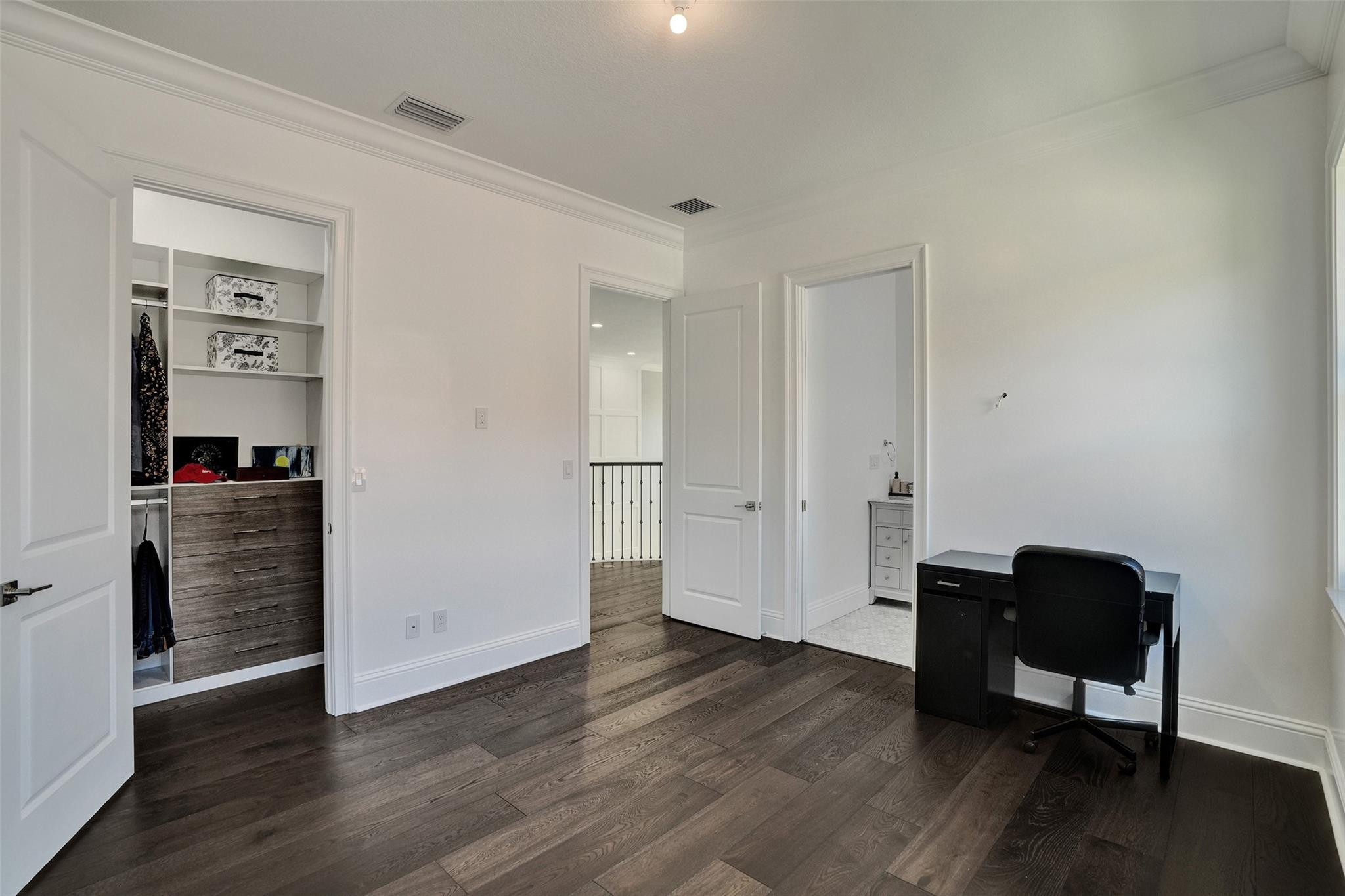 9225 W Bay Trail