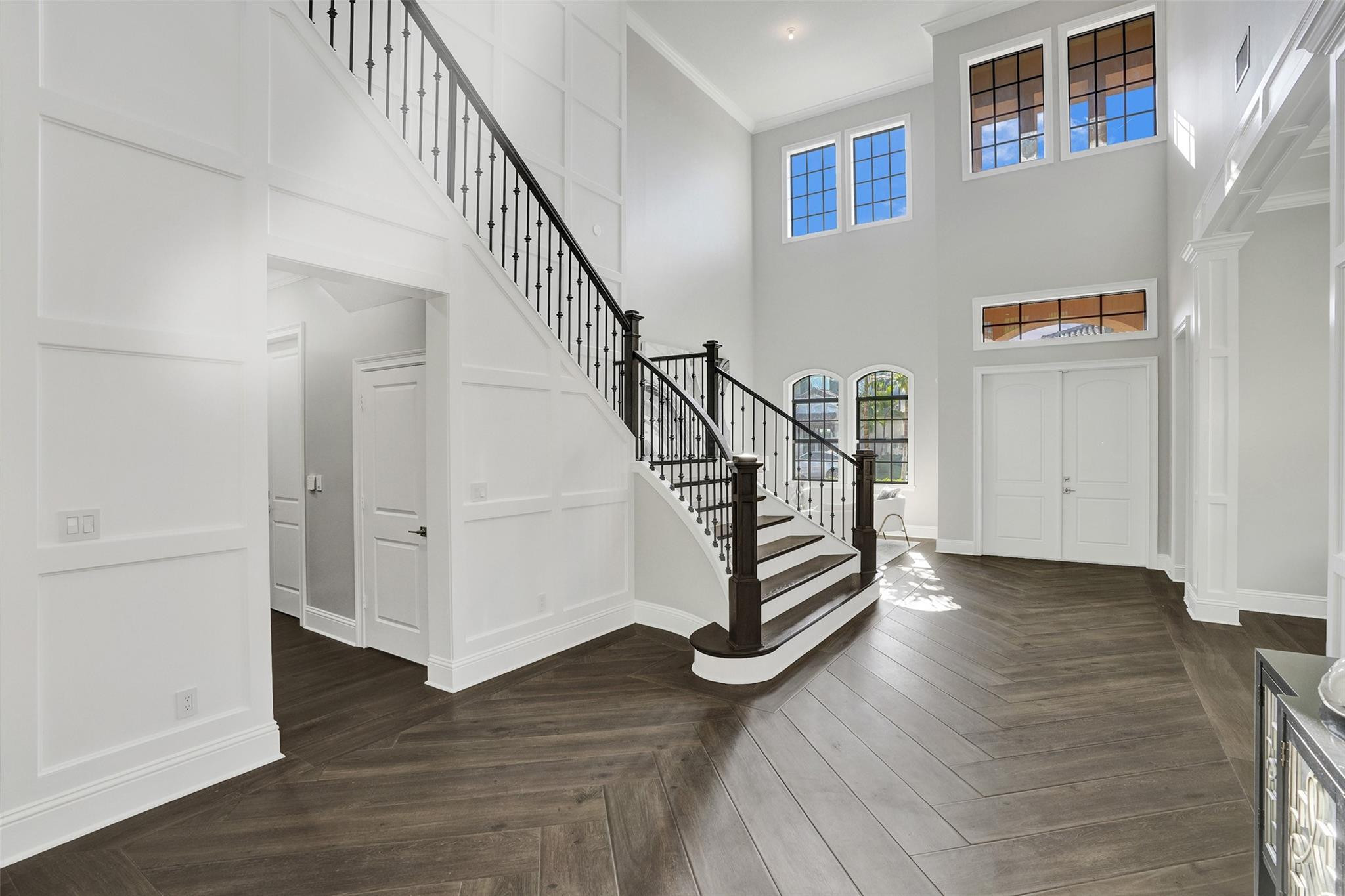 9225 W Bay Trail