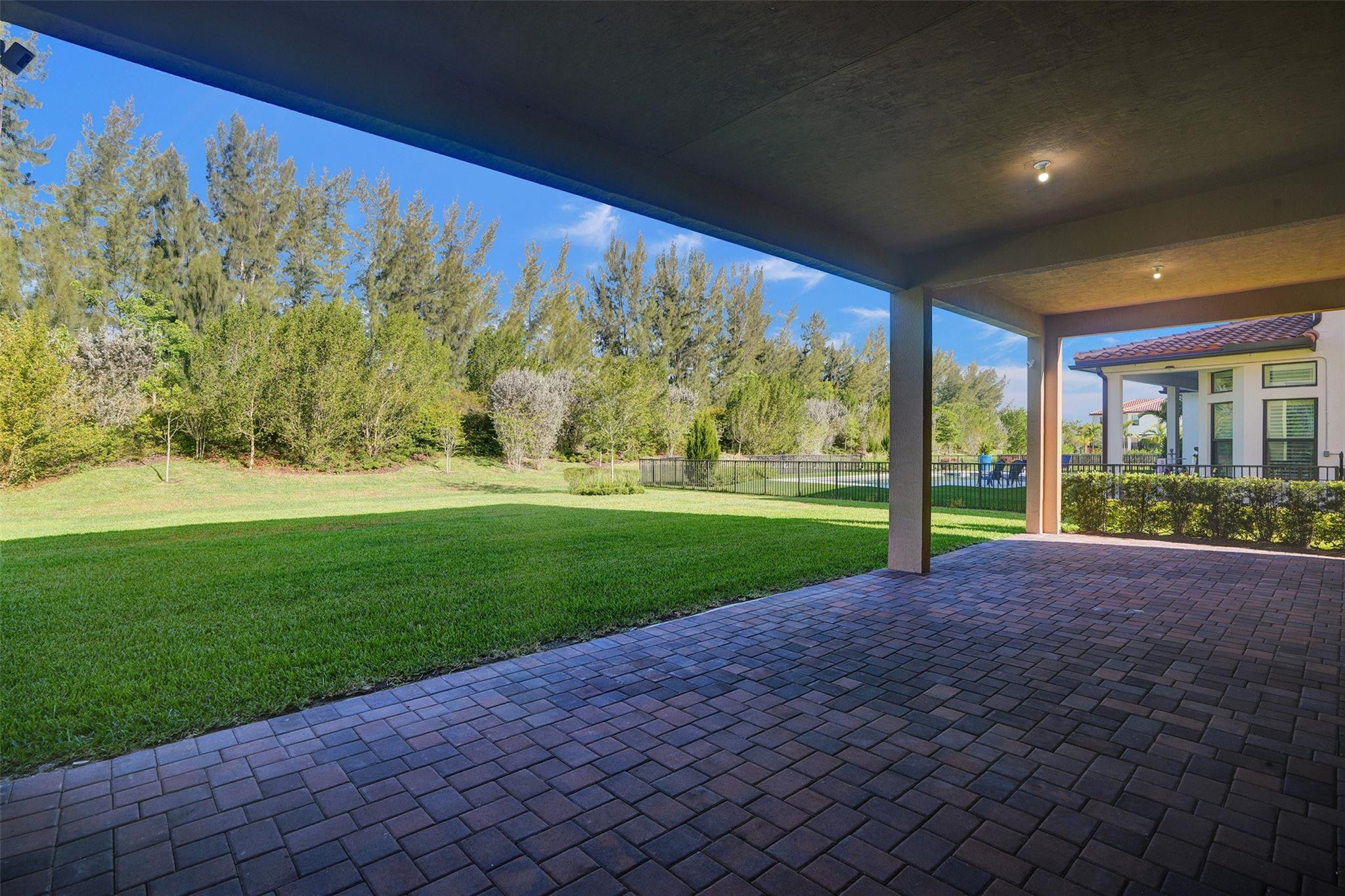 9225 W Bay Trail