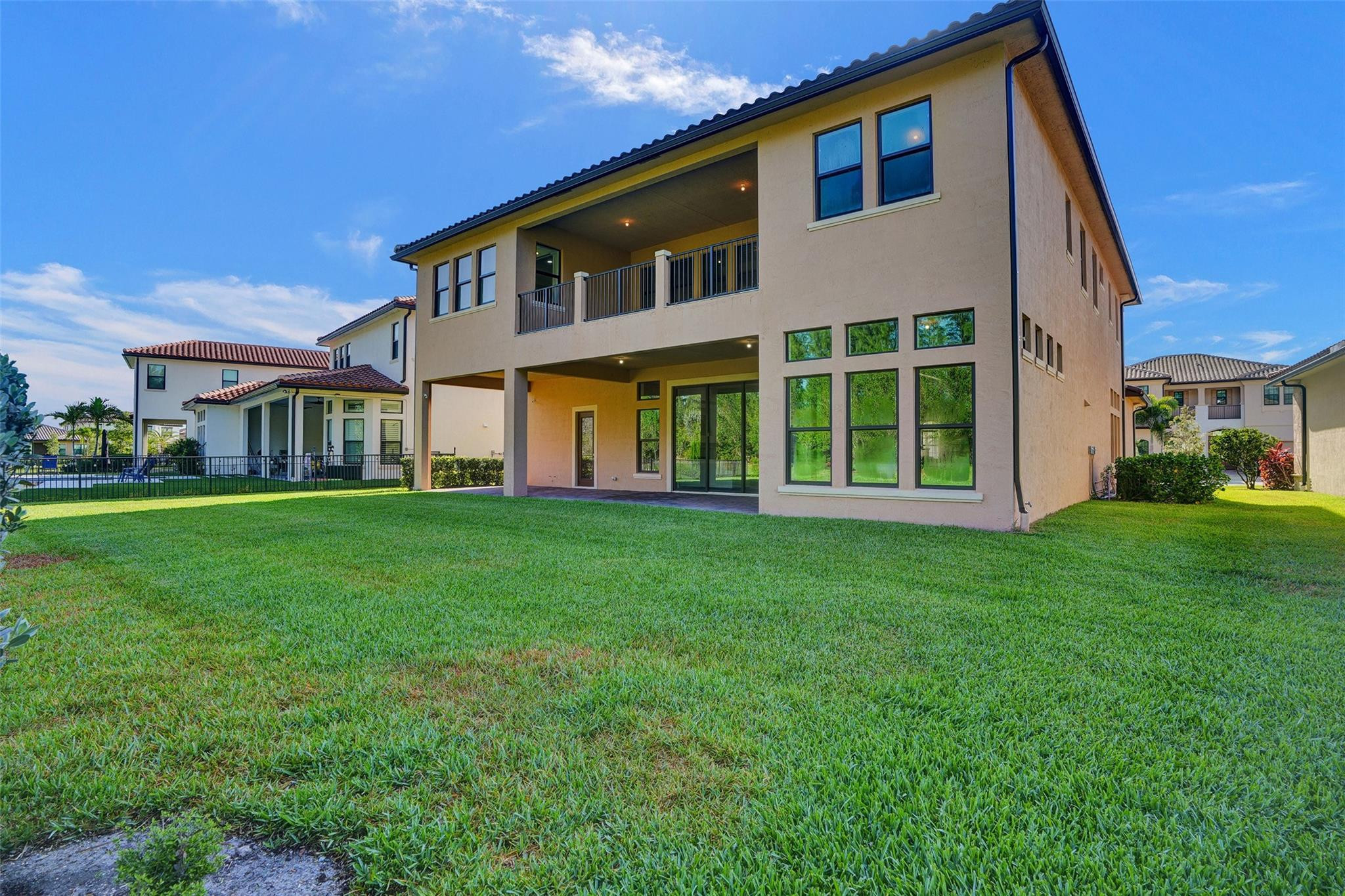 9225 W Bay Trail