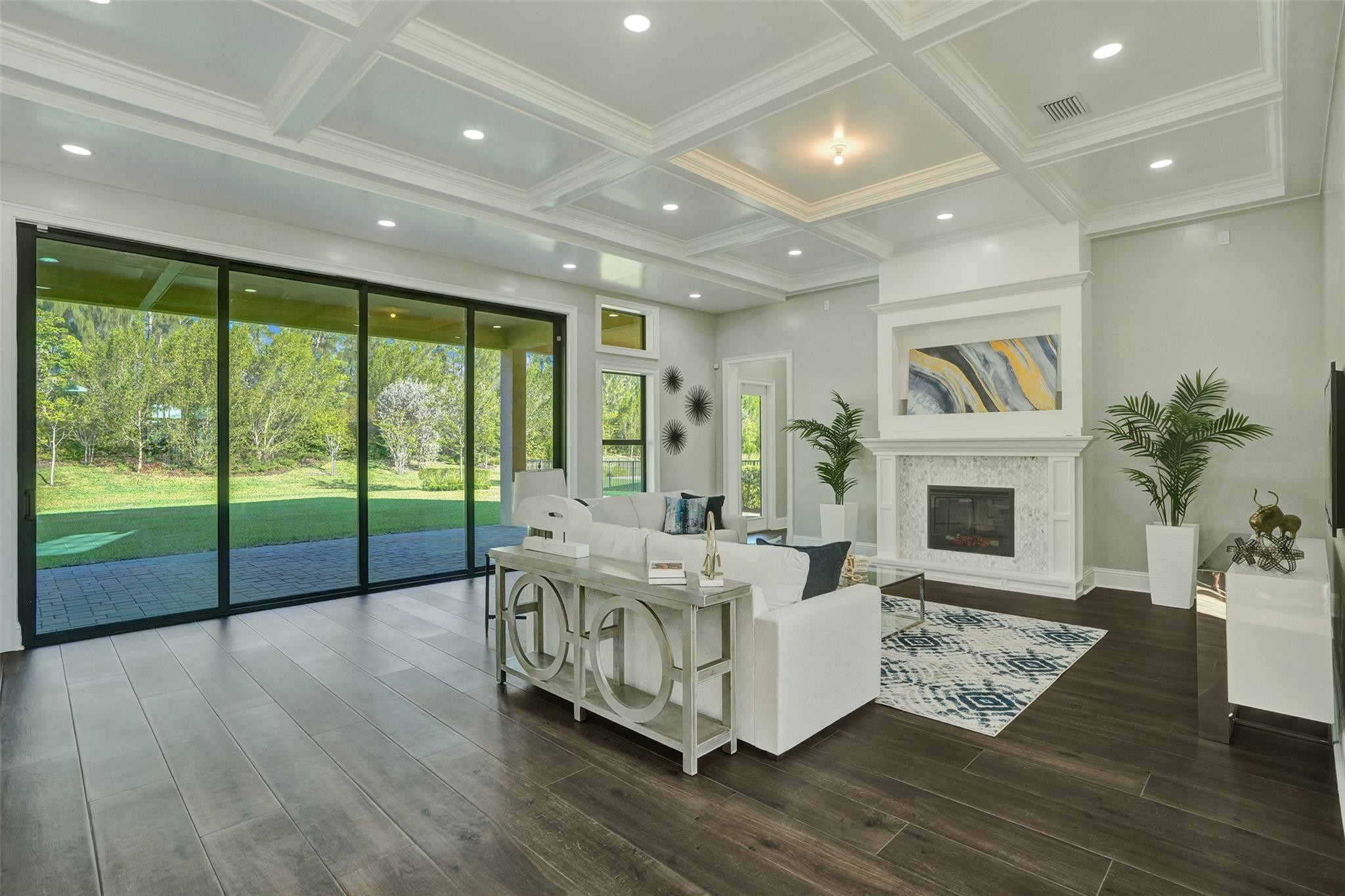 9225 W Bay Trail