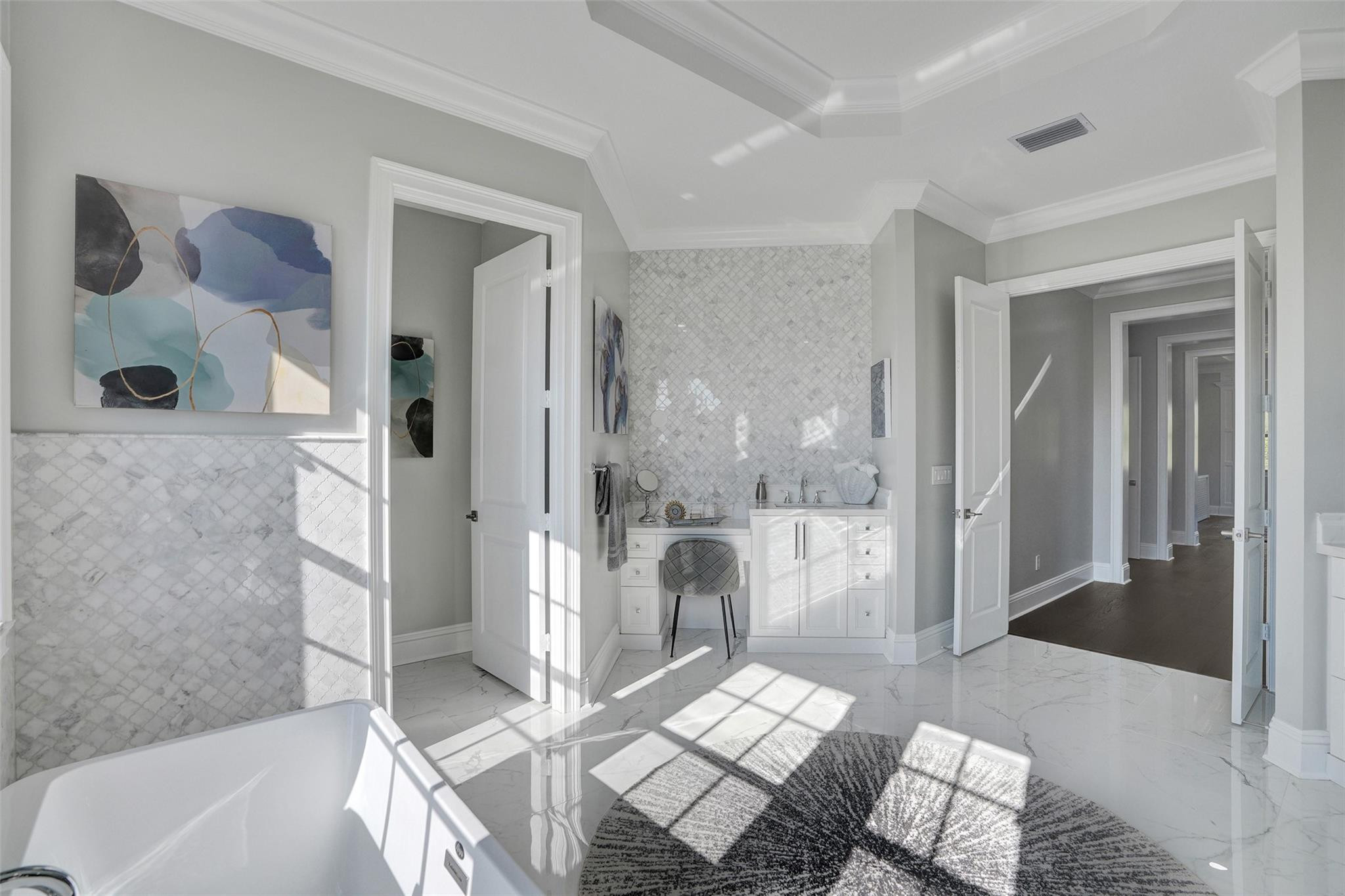 9225 W Bay Trail