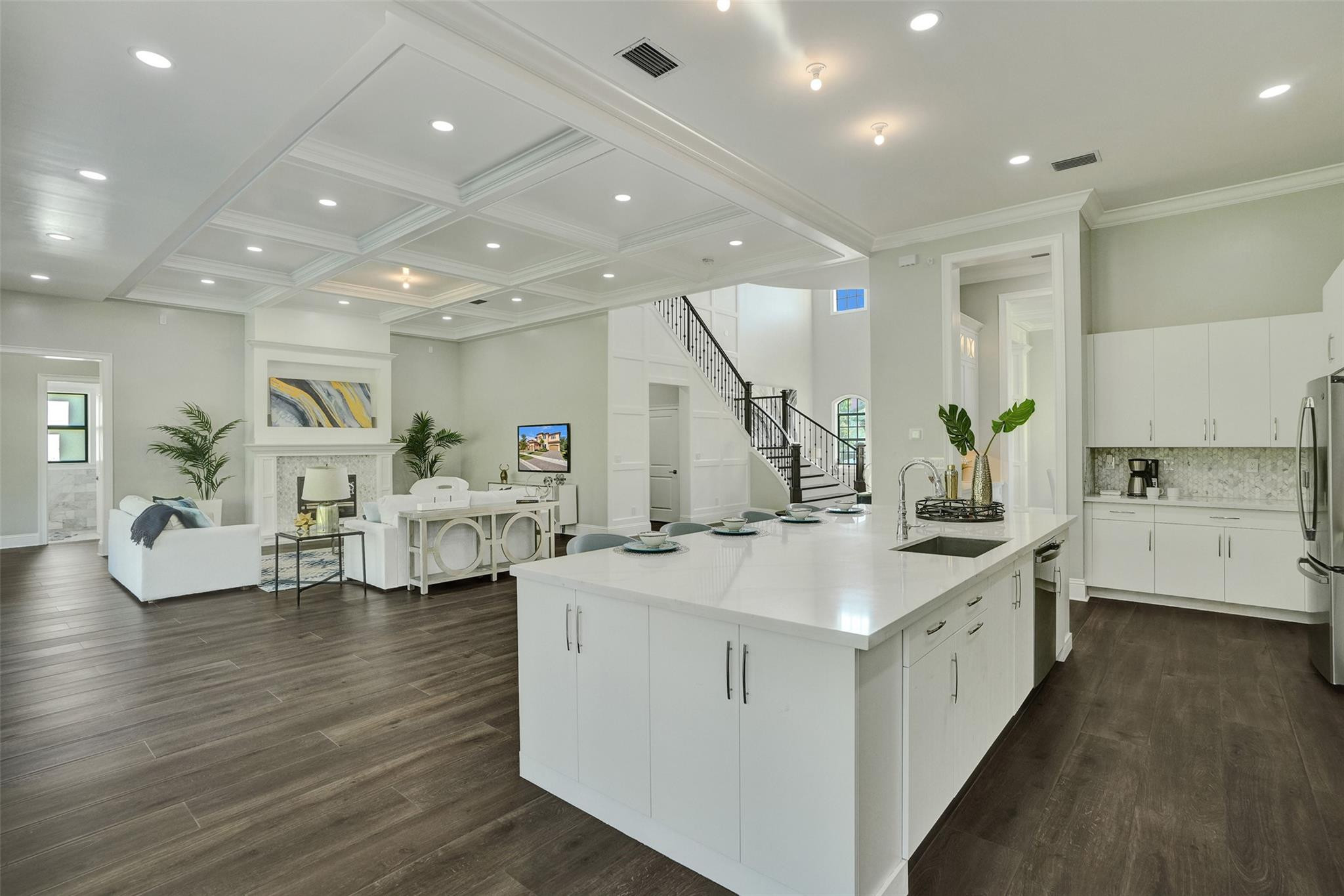 9225 W Bay Trail