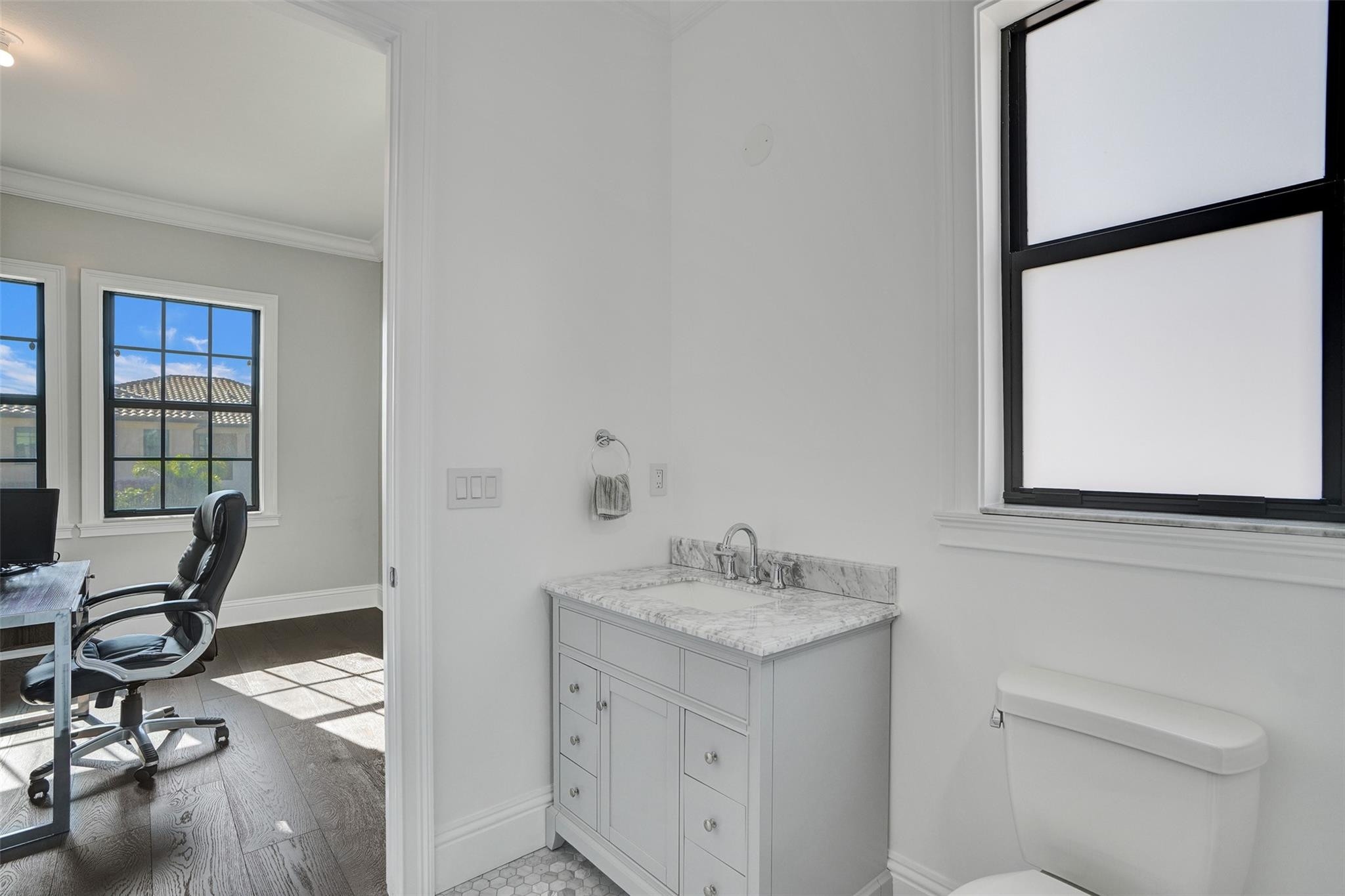 9225 W Bay Trail