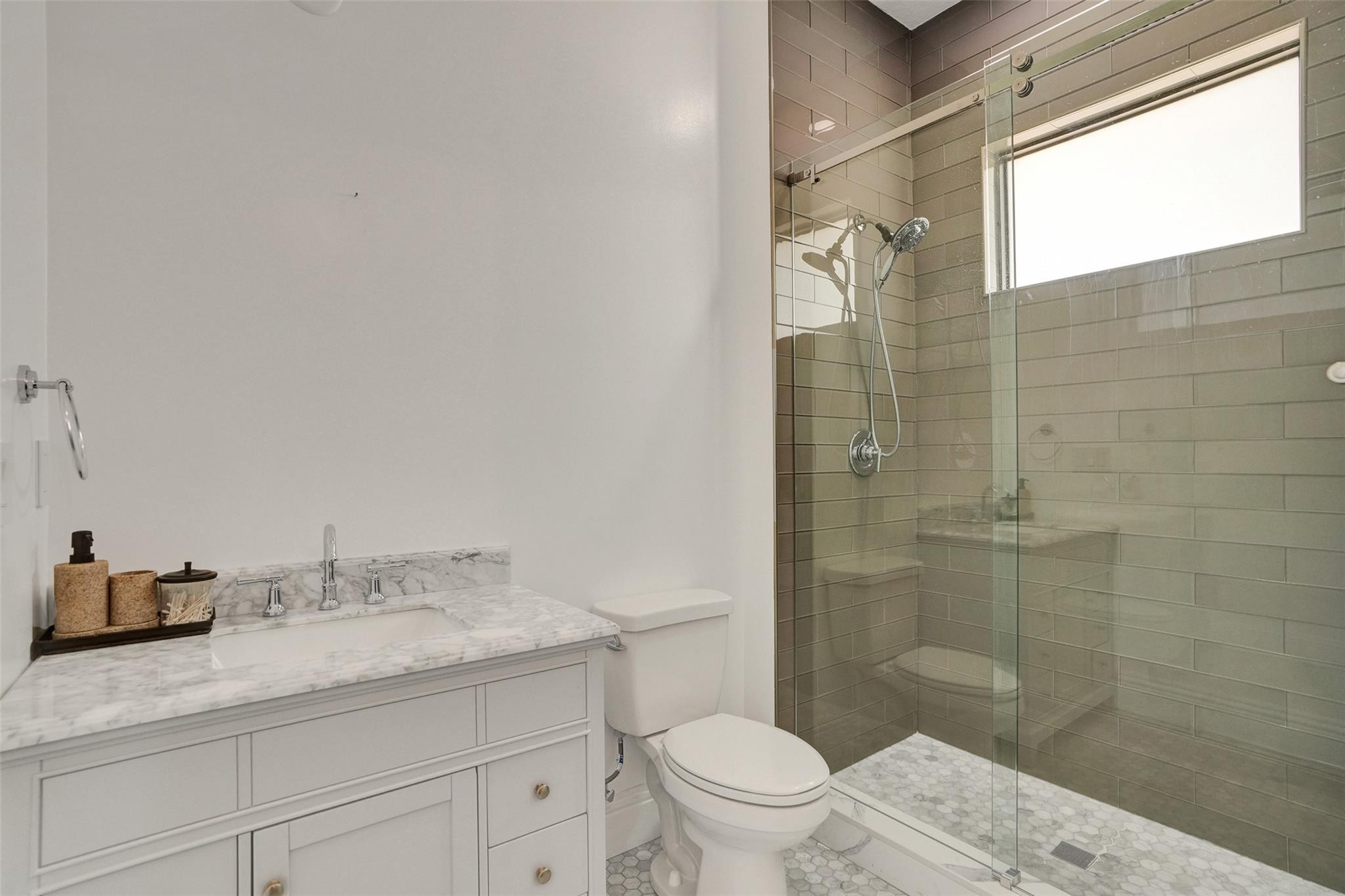 9225 W Bay Trail
