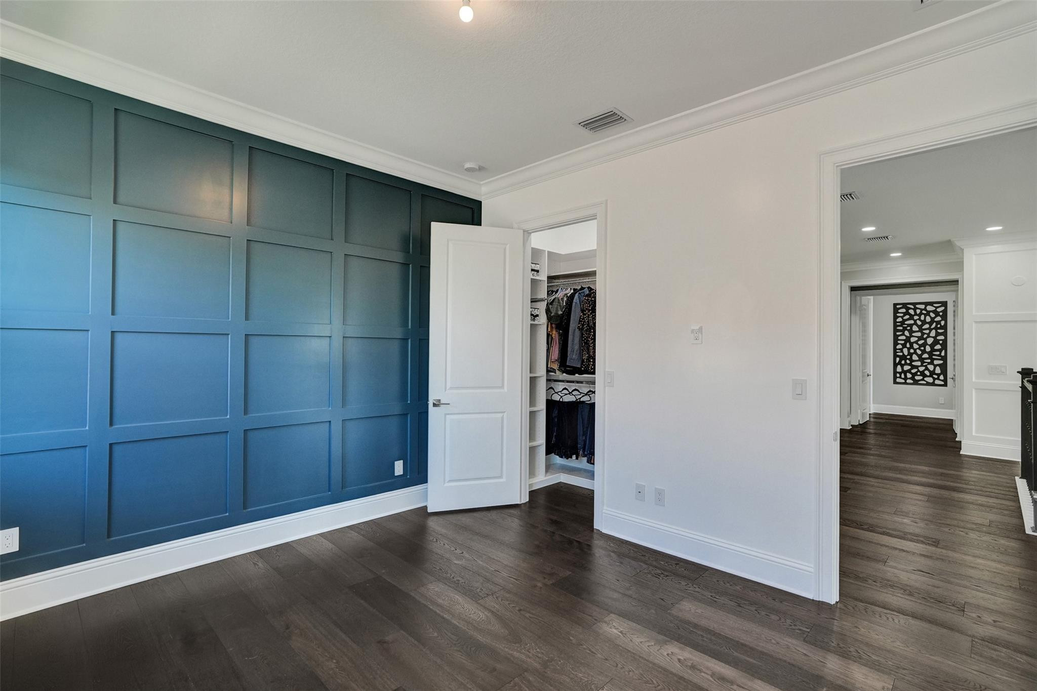 9225 W Bay Trail