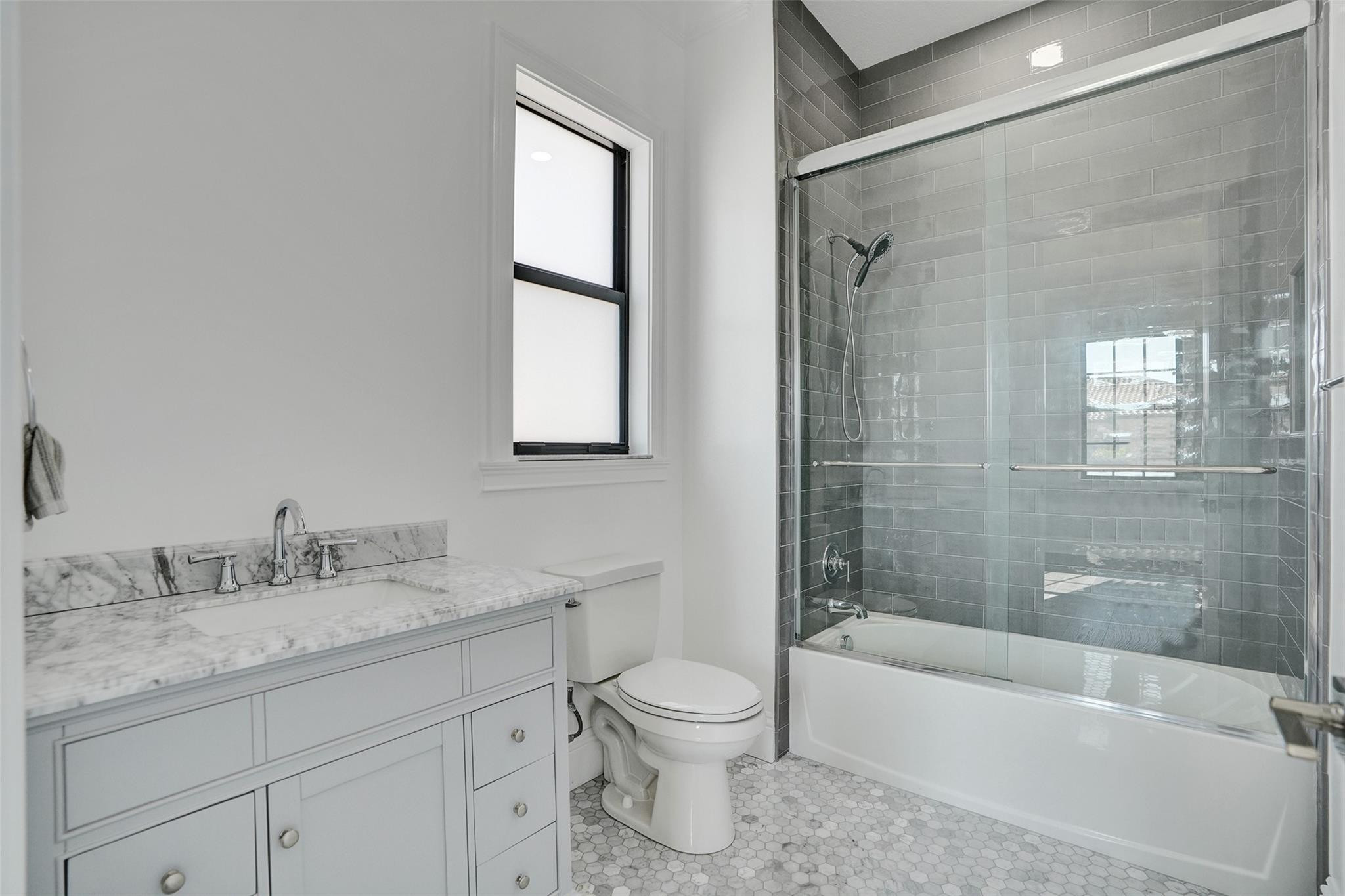 9225 W Bay Trail