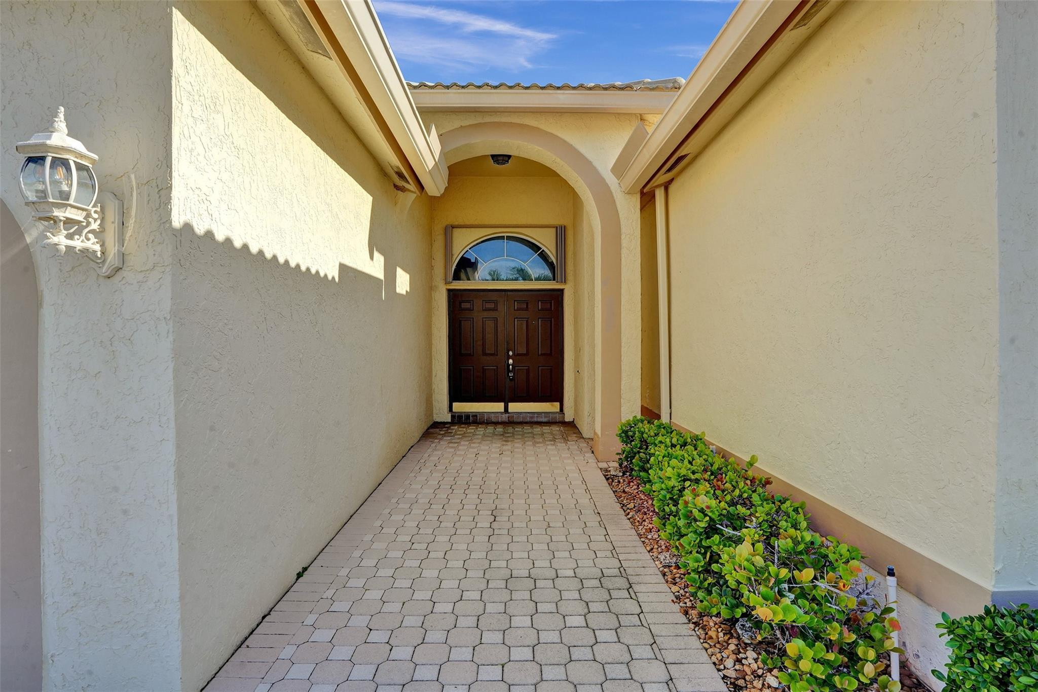 5977 NW 73rd Court