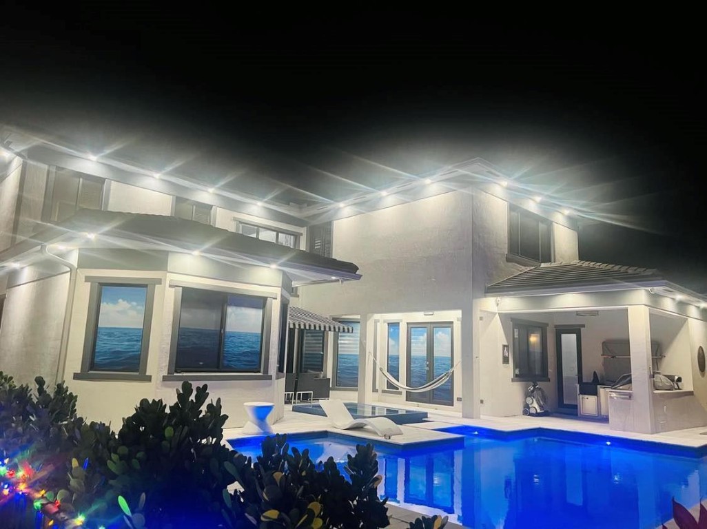 10495 S Lago Vista Circle