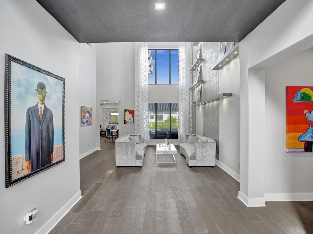 10495 S Lago Vista Circle