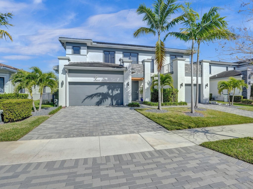 10495 S Lago Vista Circle