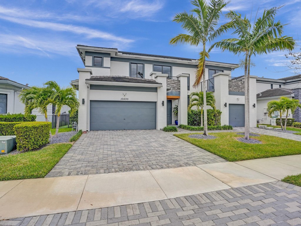 10495 S Lago Vista Circle