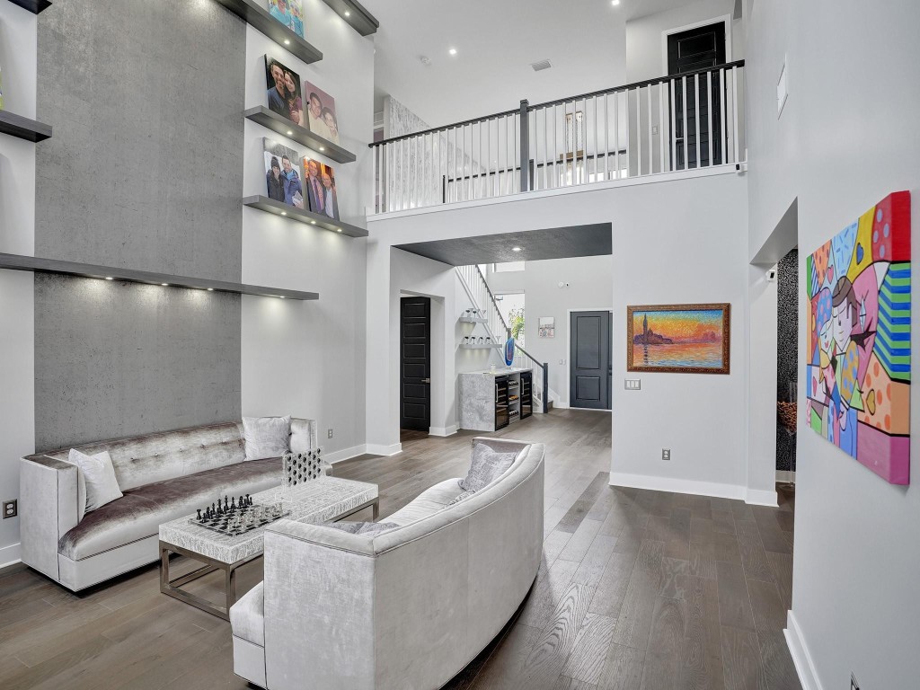 10495 S Lago Vista Circle