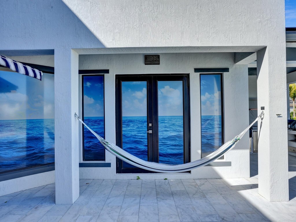 10495 S Lago Vista Circle