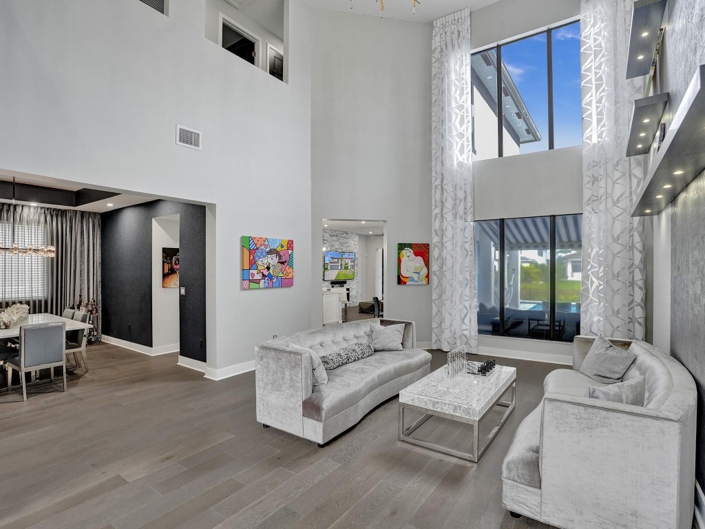 10495 S Lago Vista Circle