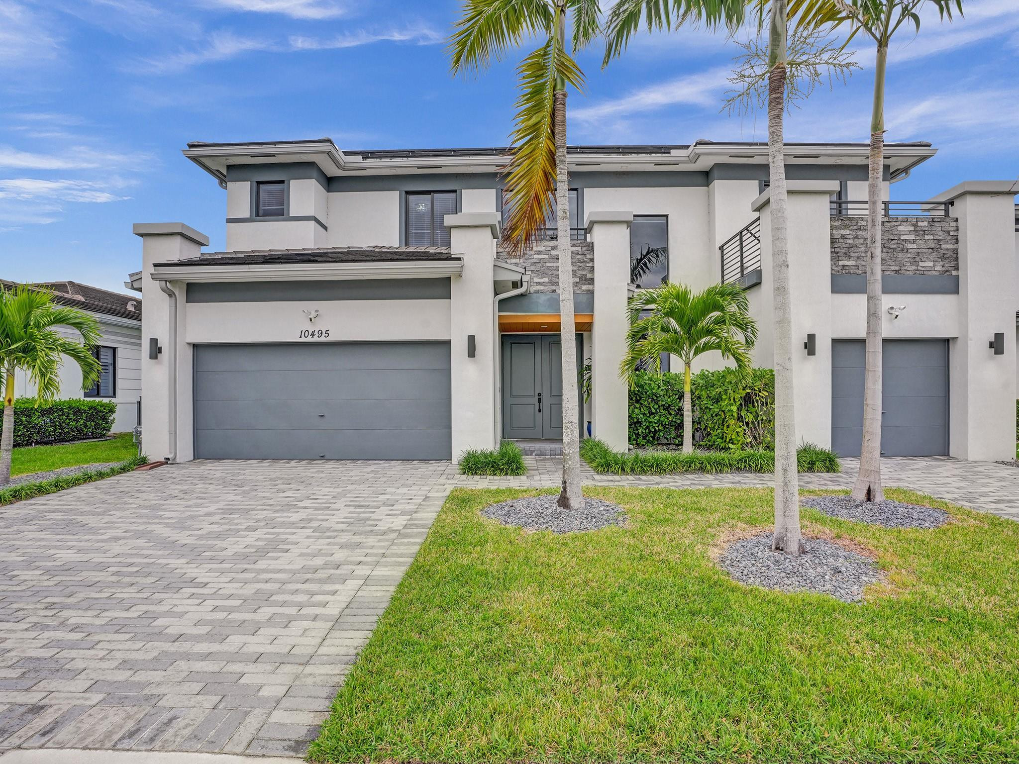 10495 S Lago Vista Circle