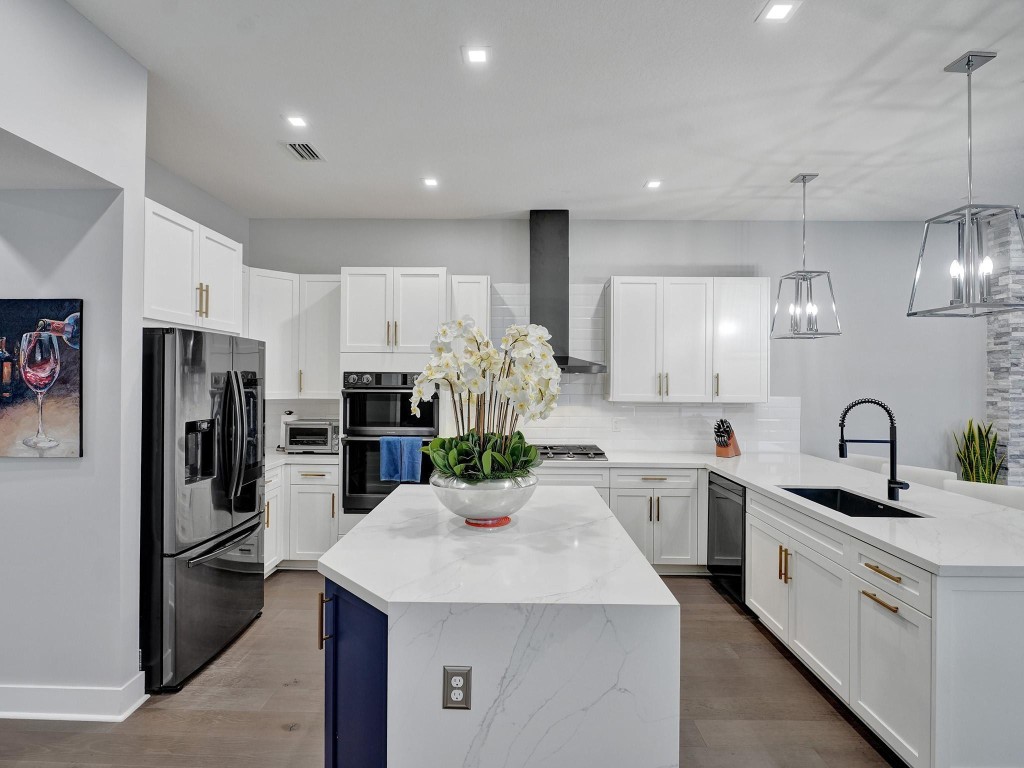 10495 S Lago Vista Circle