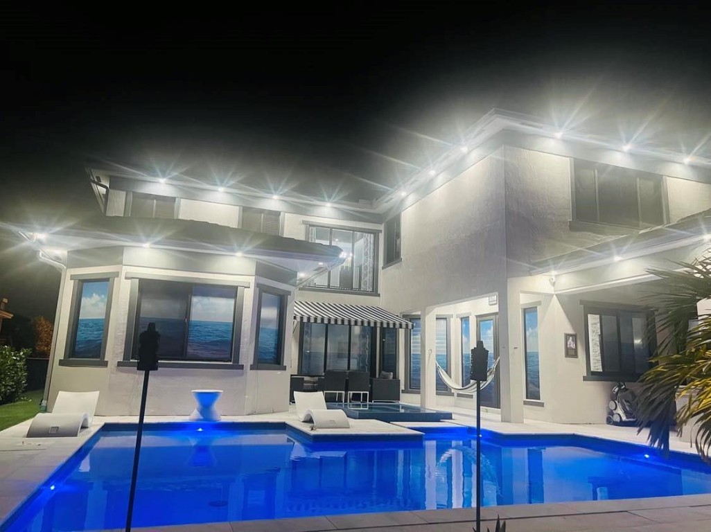 10495 S Lago Vista Circle