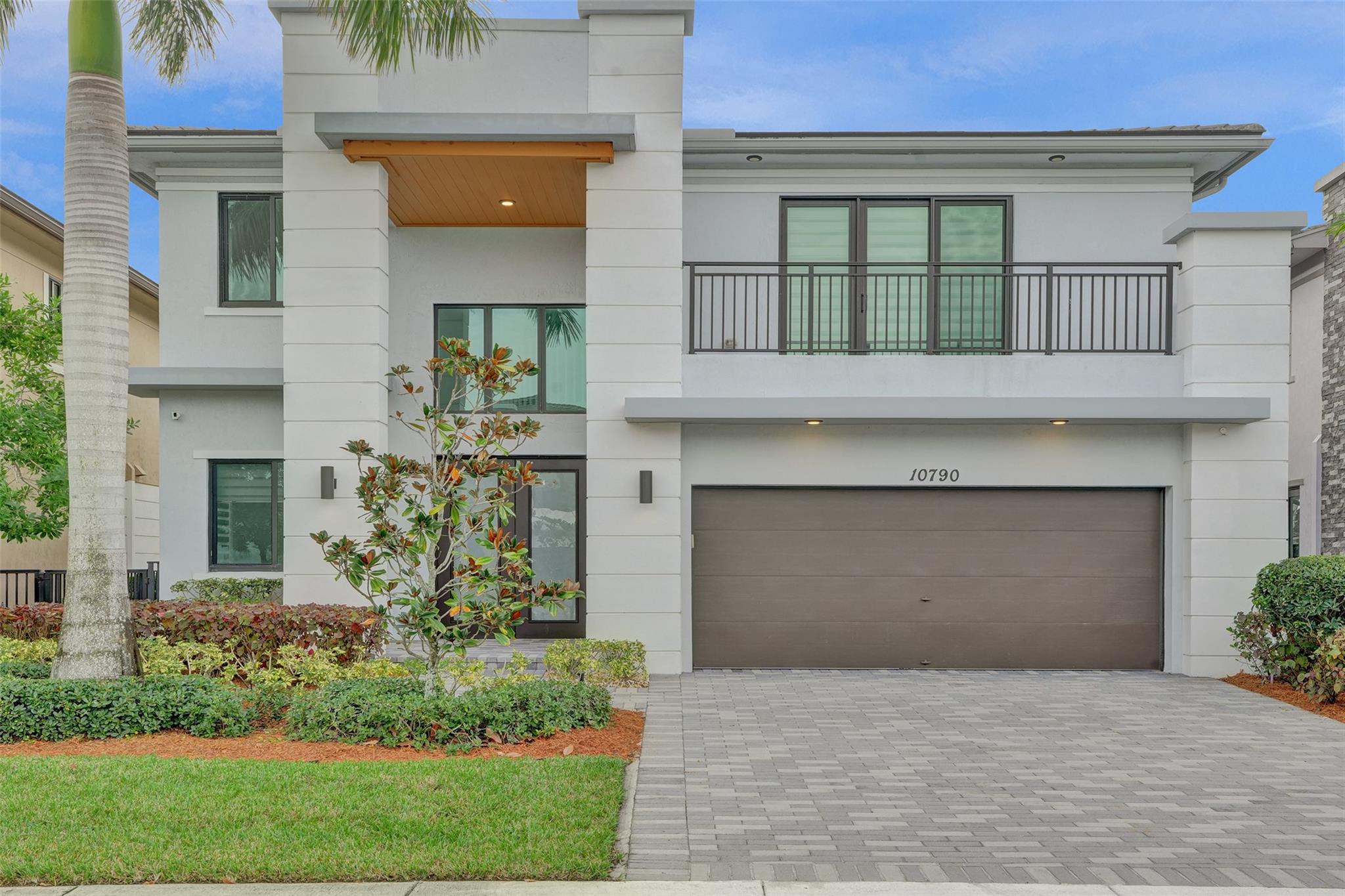 10790 Pacifica Way