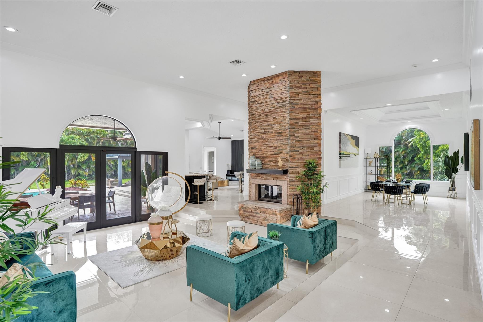 7520 NW 50th Court