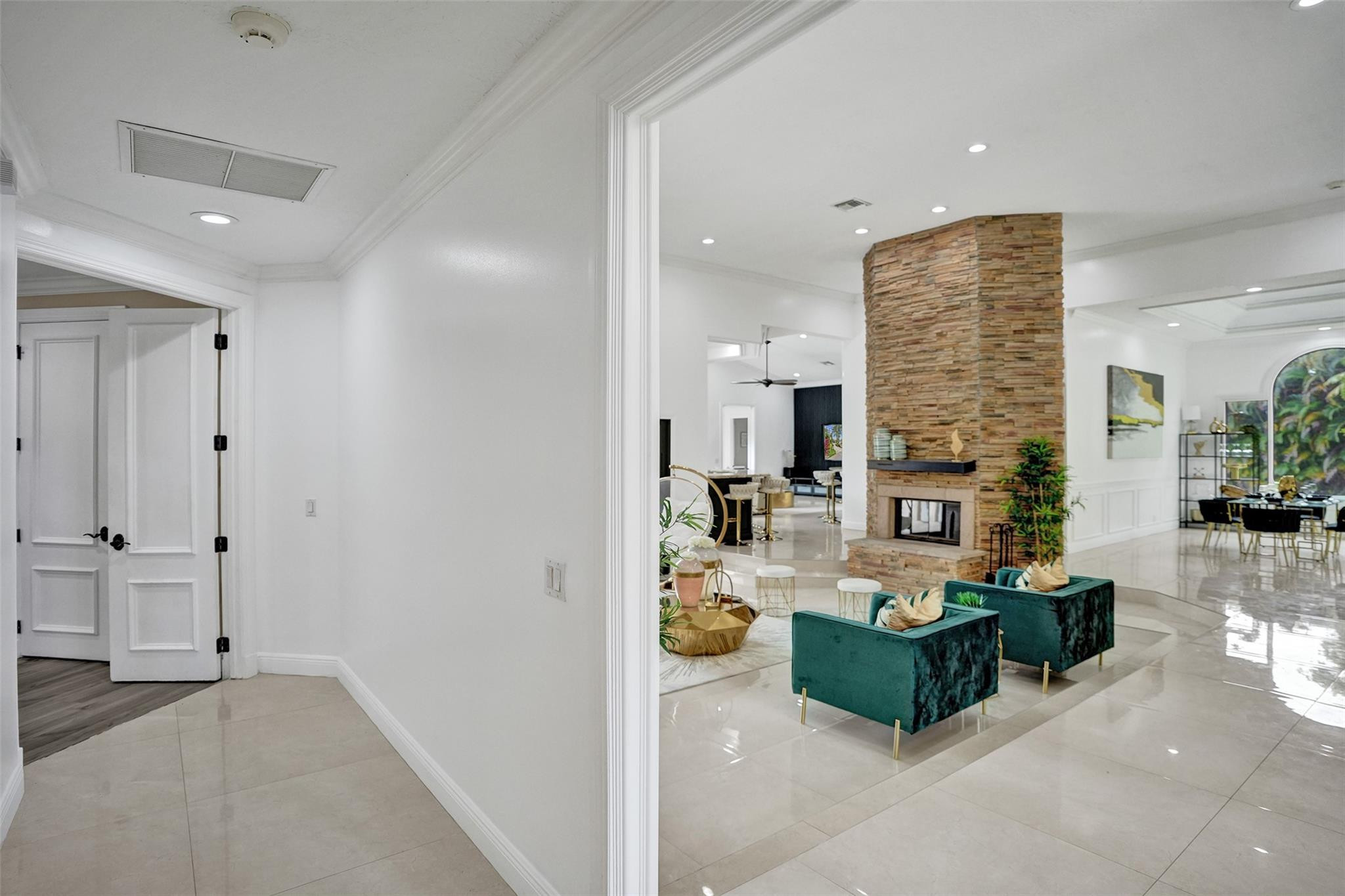7520 NW 50th Court