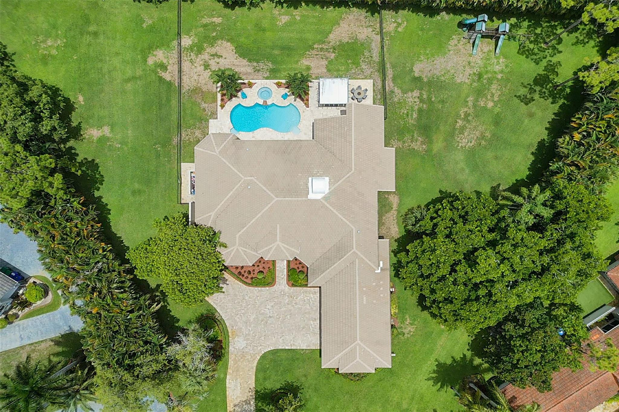 7520 NW 50th Court