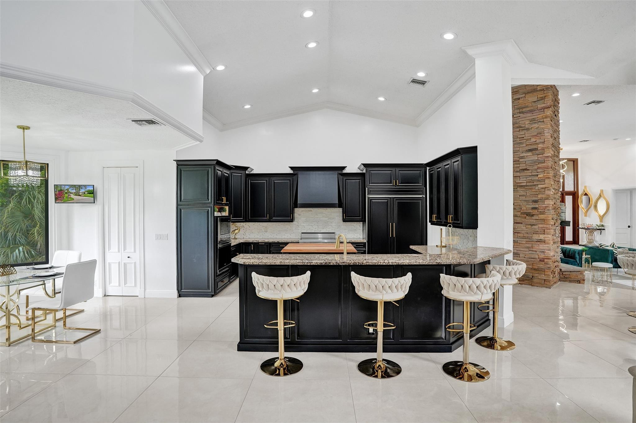 7520 NW 50th Court
