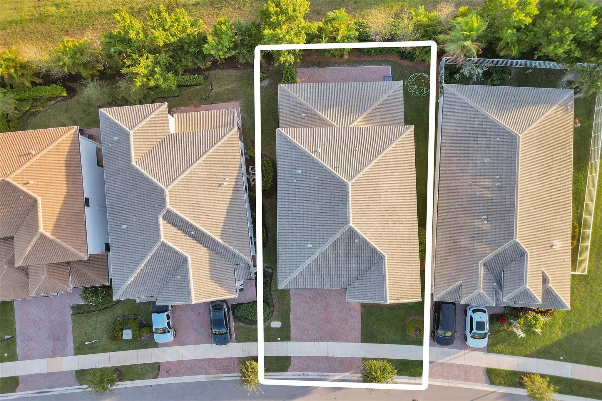 8480 NW 39th Court