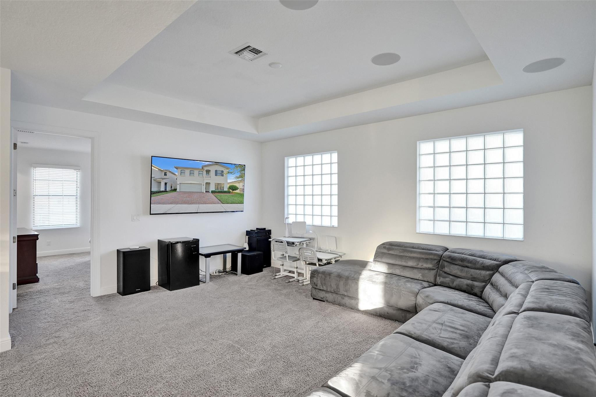 8480 NW 39th Court