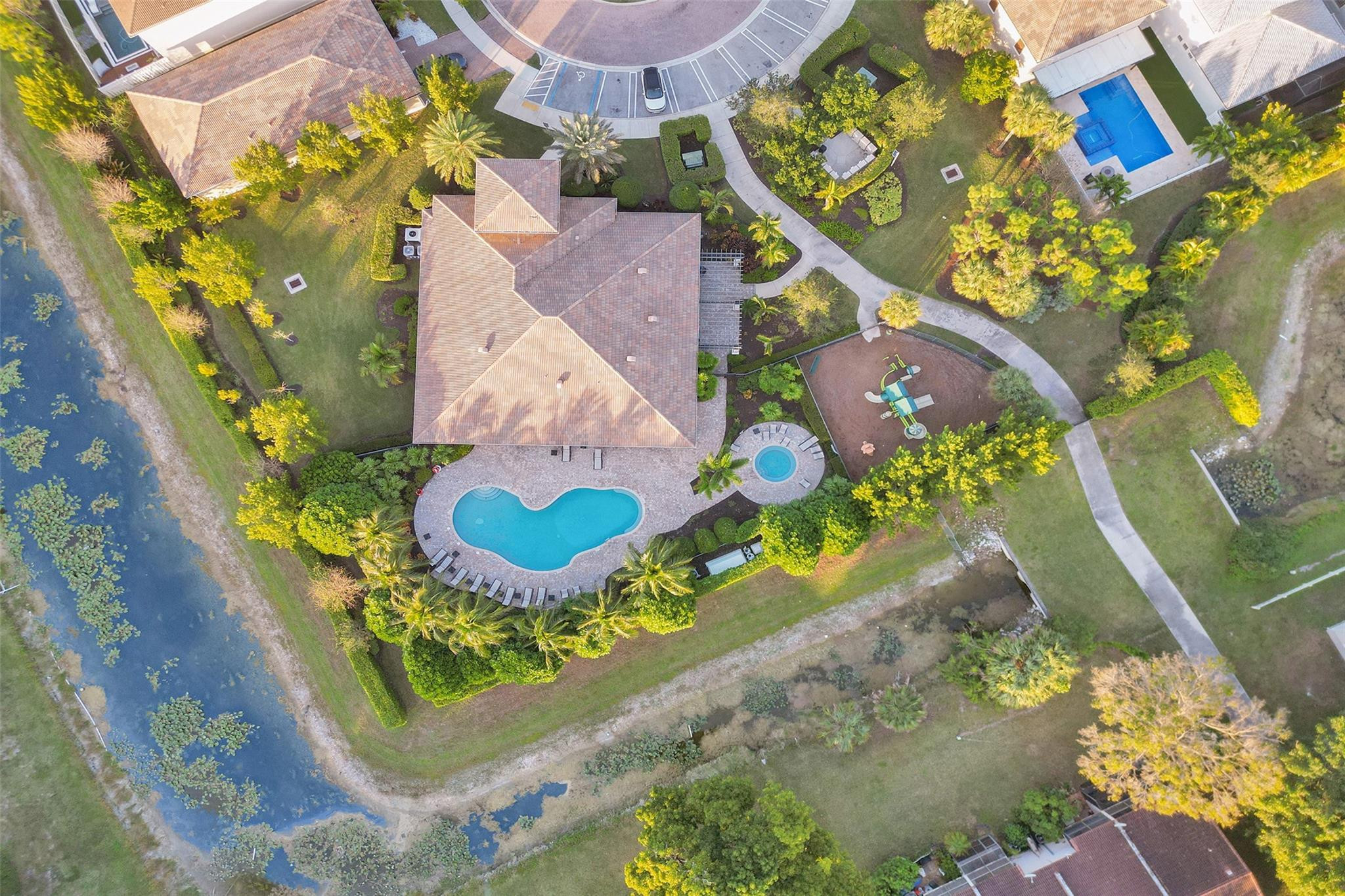8480 NW 39th Court