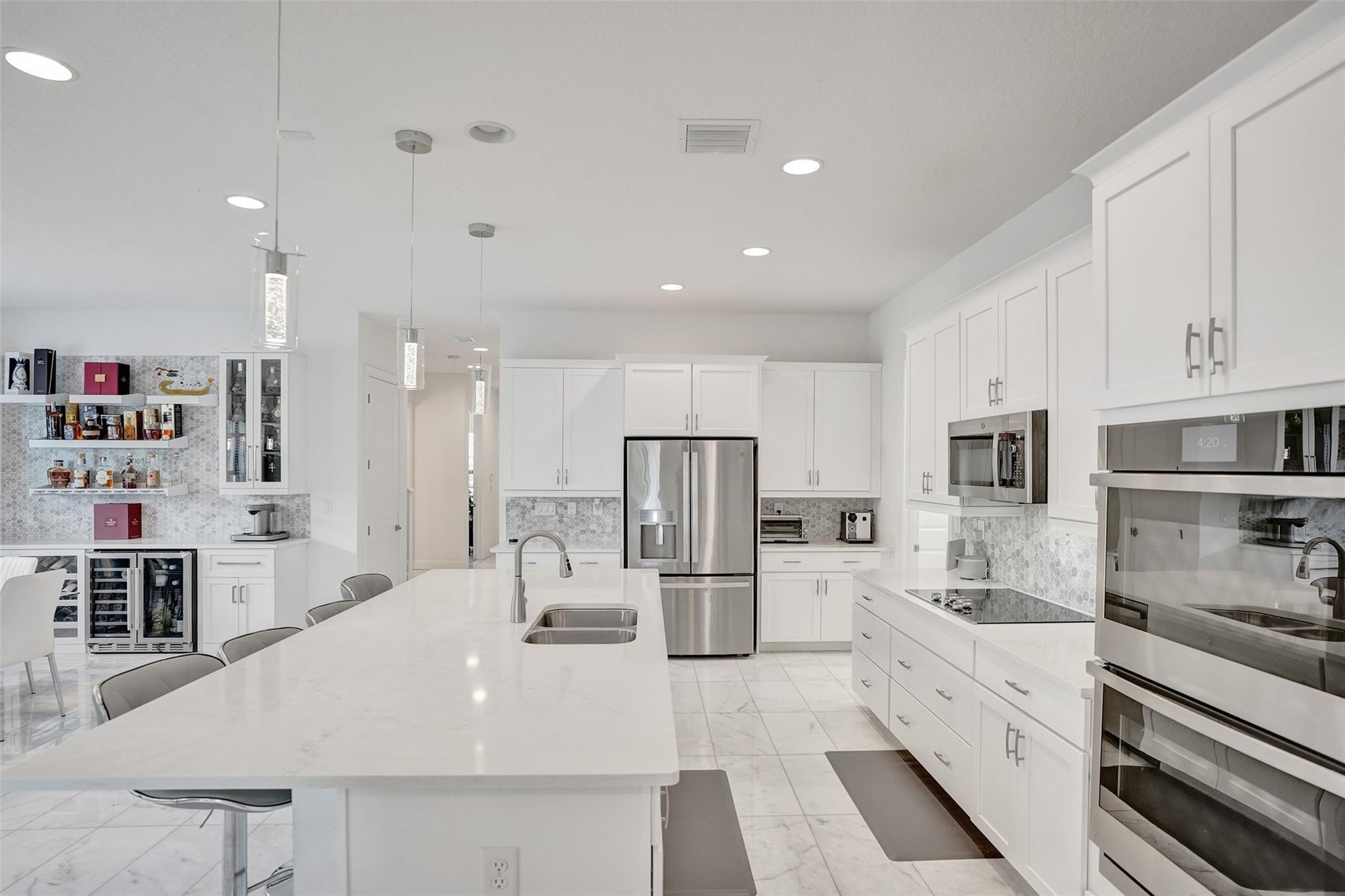 8480 NW 39th Court