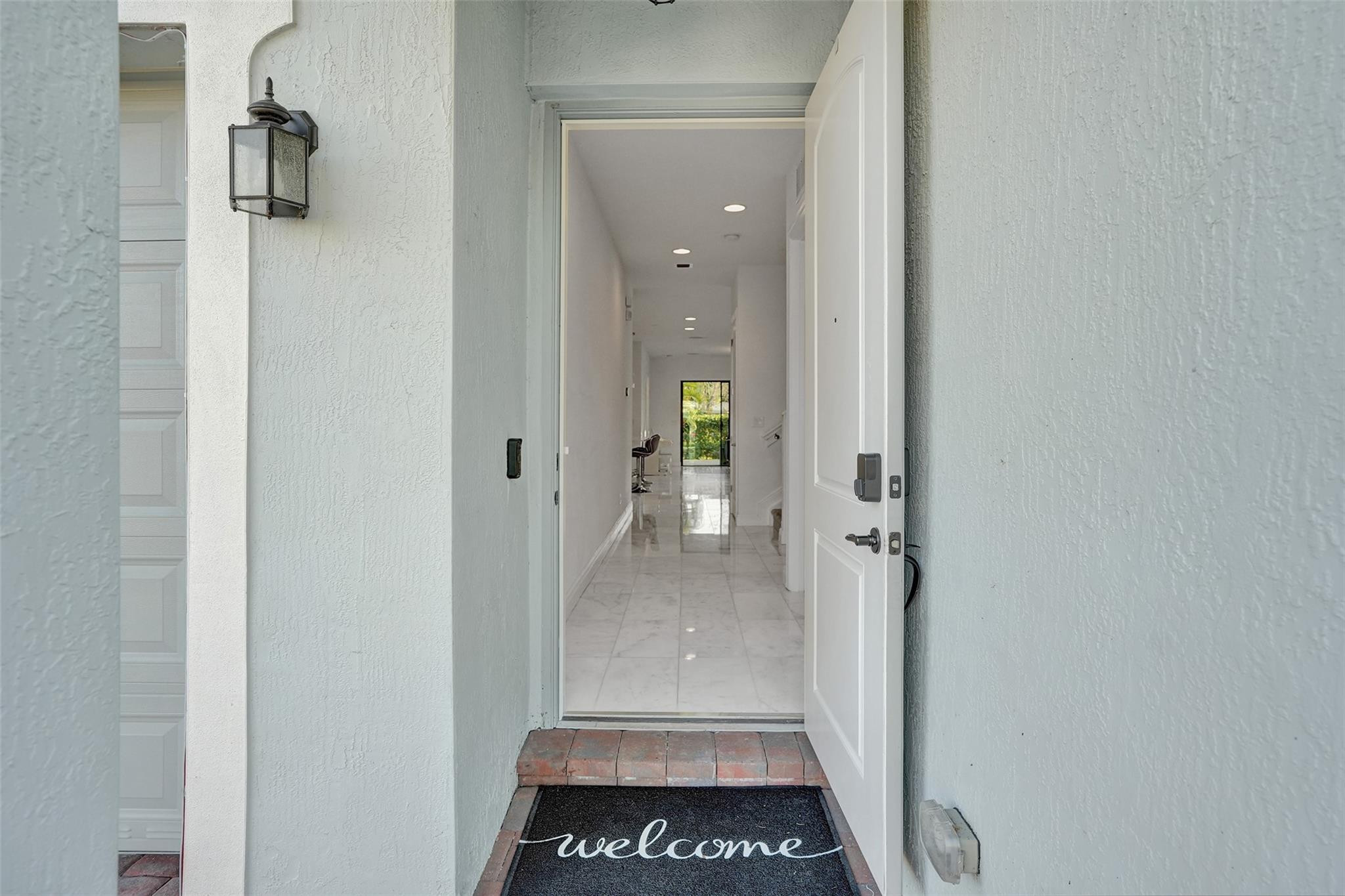 8480 NW 39th Court