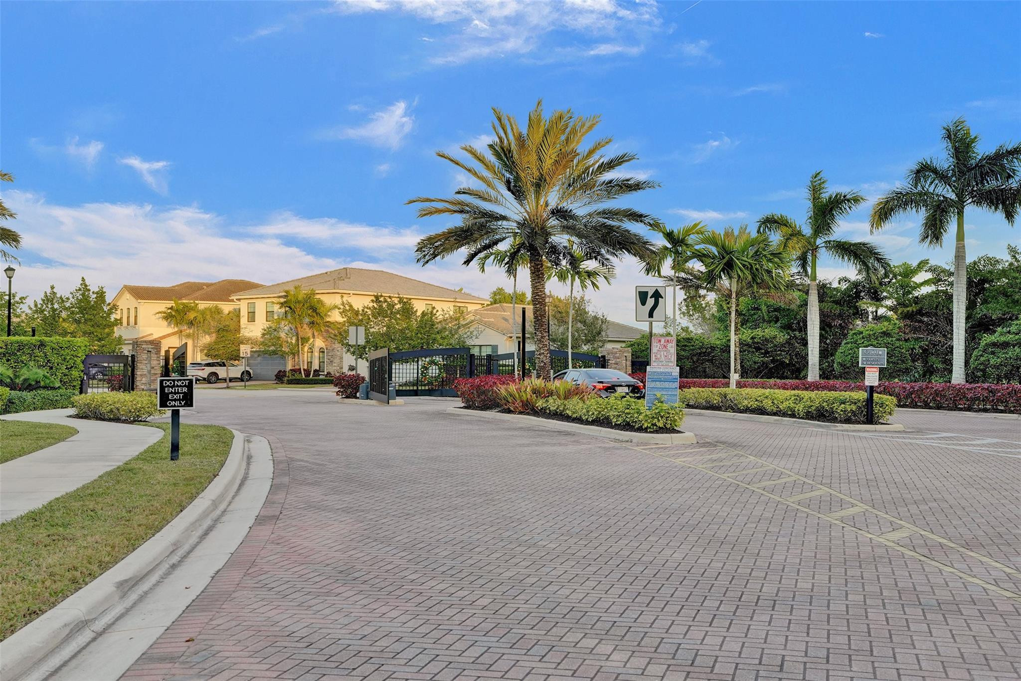 8480 NW 39th Court